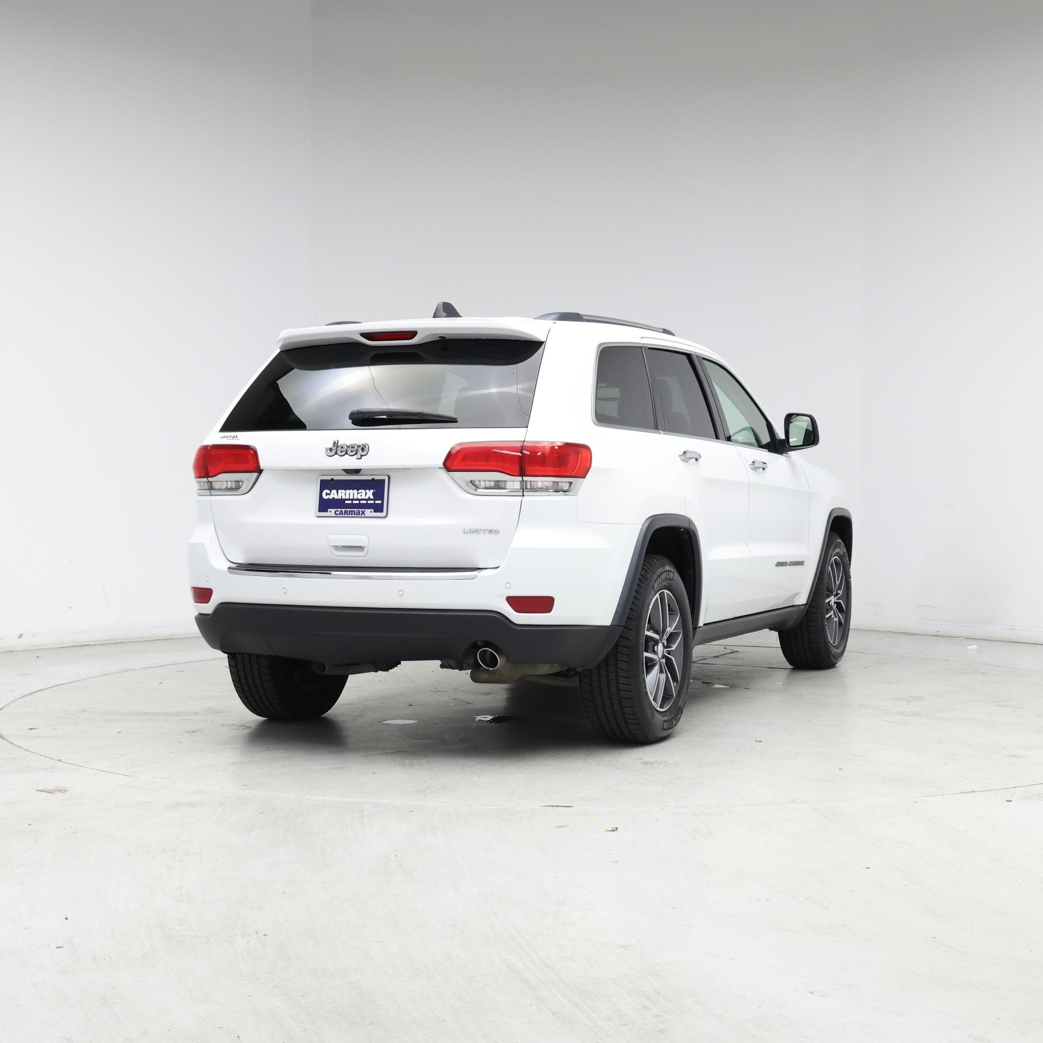 Thumbnail: 2018 Jeep Grand Cherokee - 8