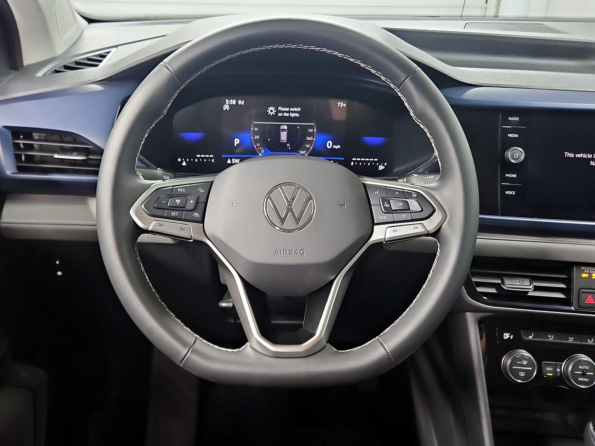 Thumbnail: 2024 Volkswagen Taos - 10
