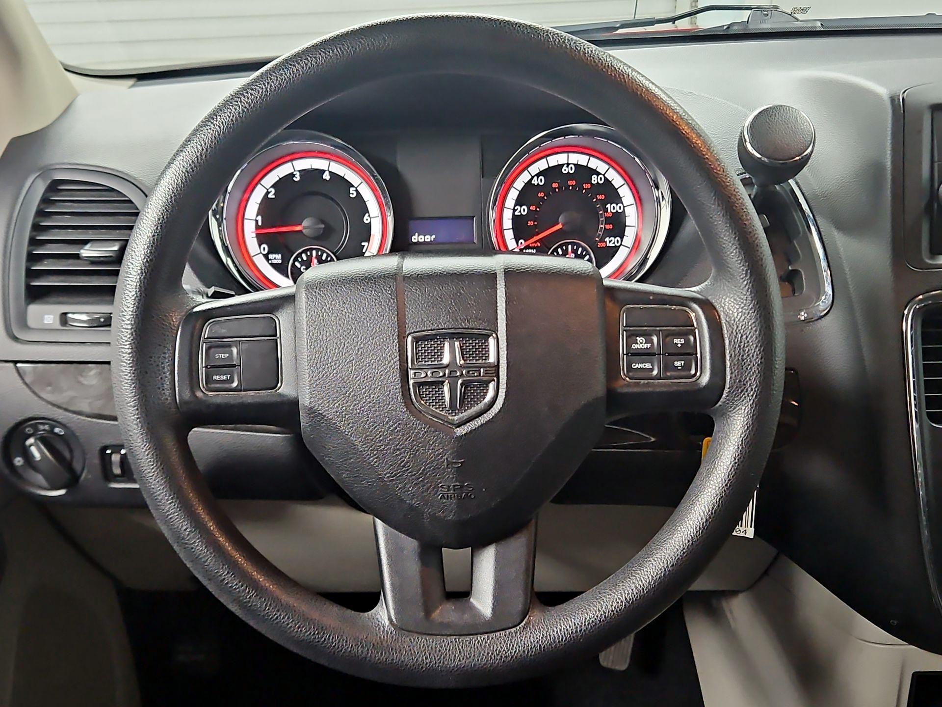 Thumbnail: 2014 Dodge Grand Caravan - 10