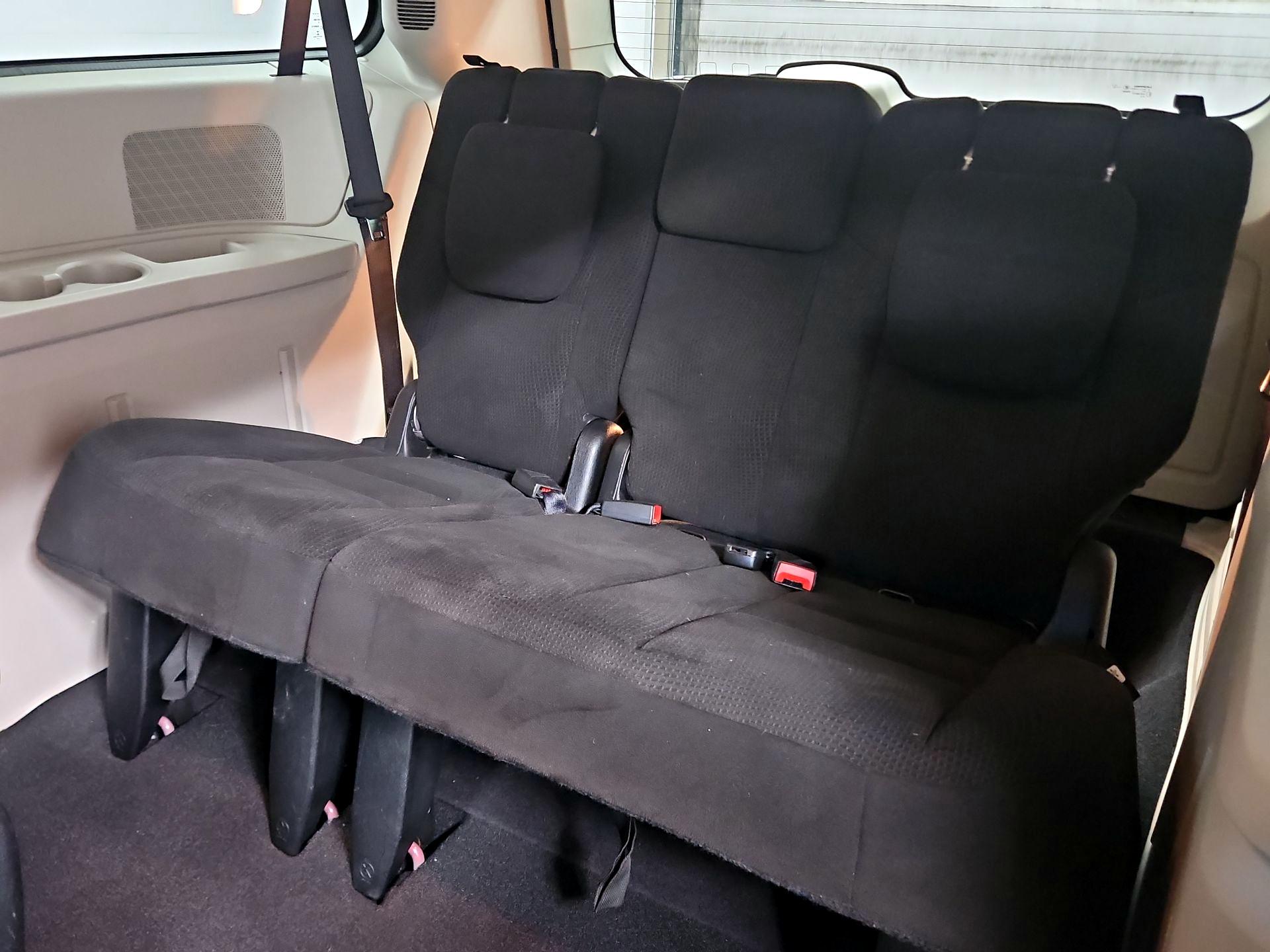 Thumbnail: 2014 Dodge Grand Caravan - 19