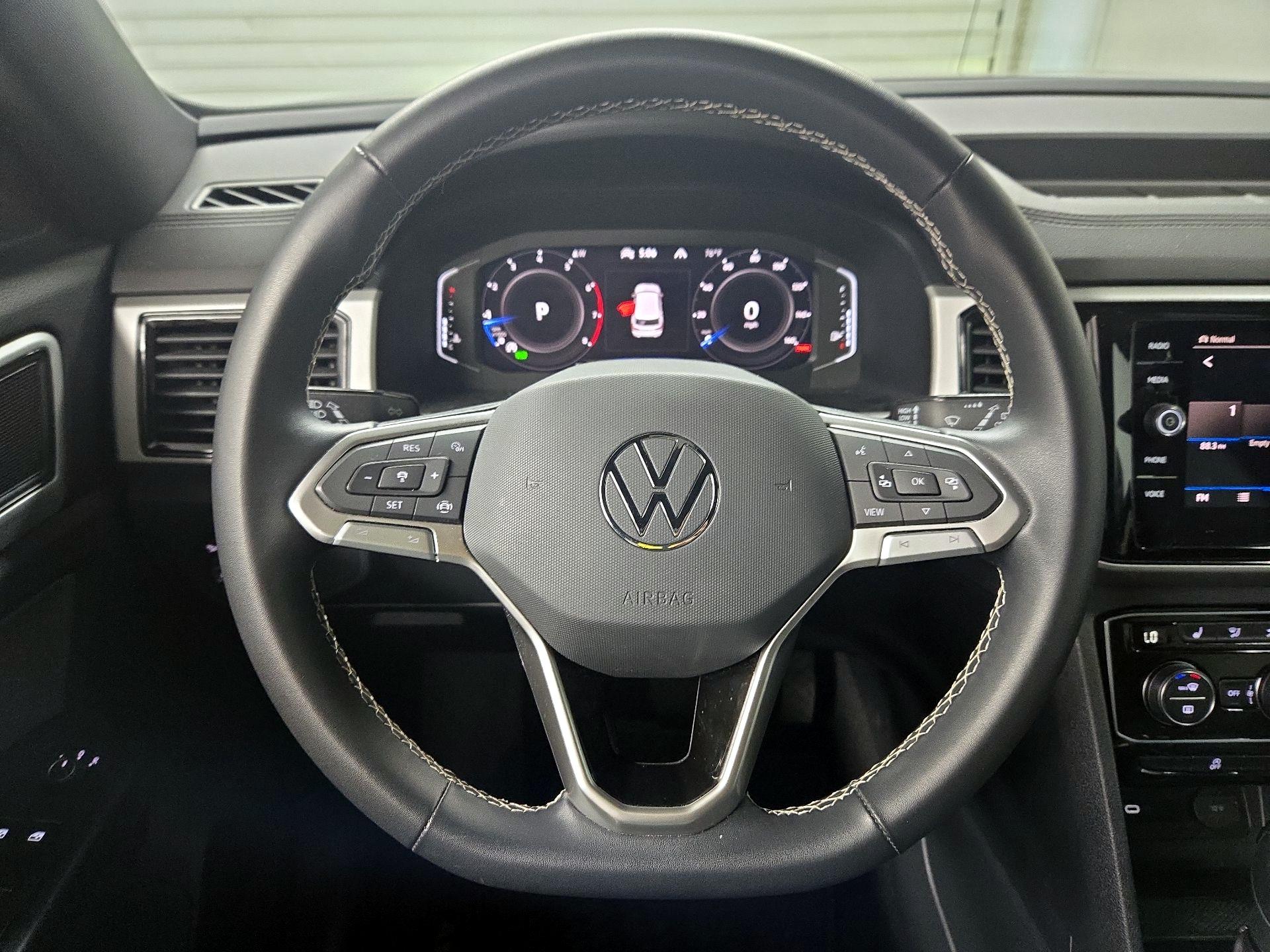 Thumbnail: 2022 Volkswagen Atlas - 10