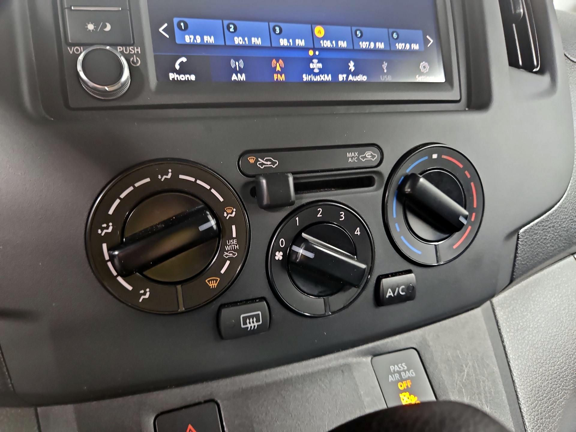Thumbnail: 2021 Nissan NV200 - 16