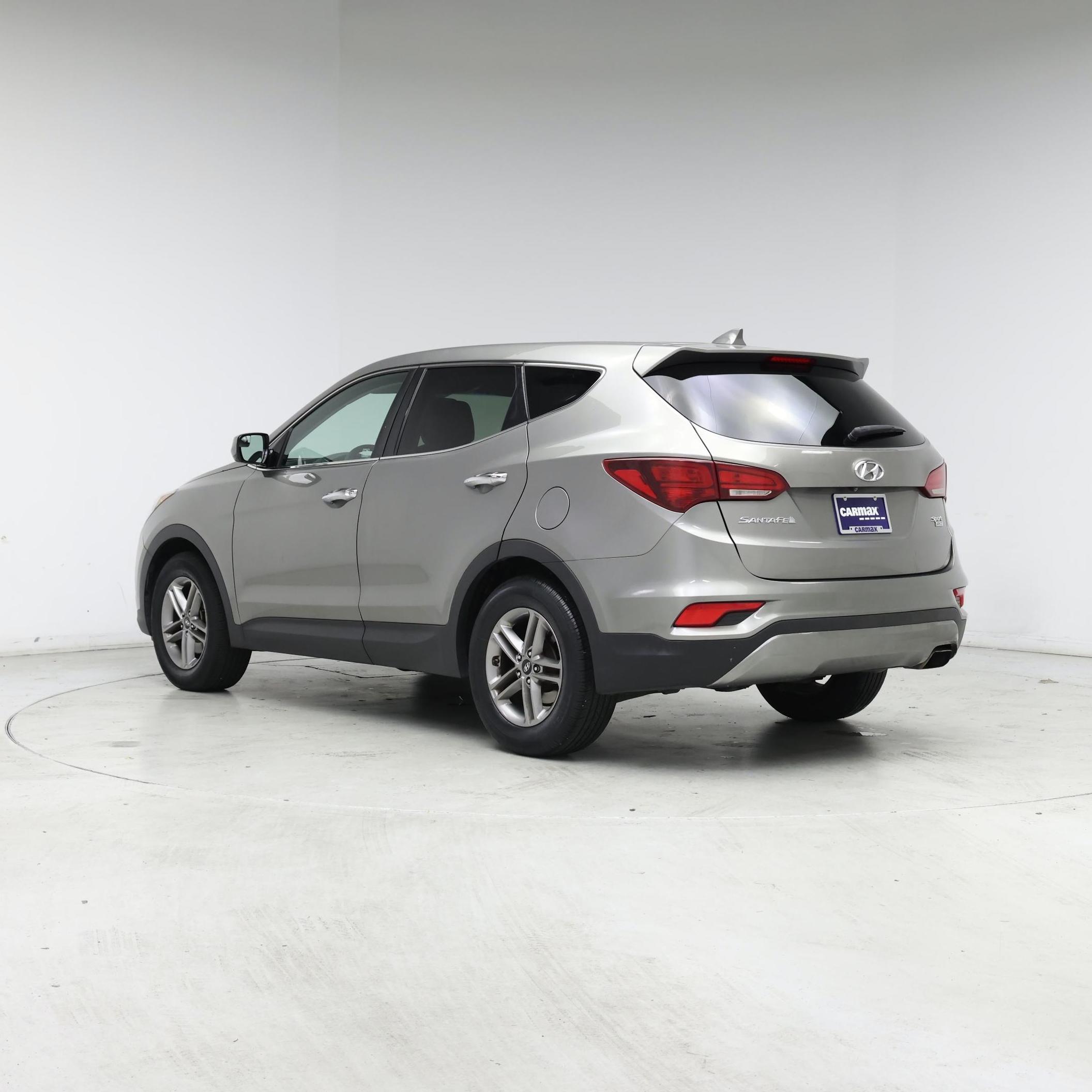 Thumbnail: 2017 Hyundai Santa Fe - 2