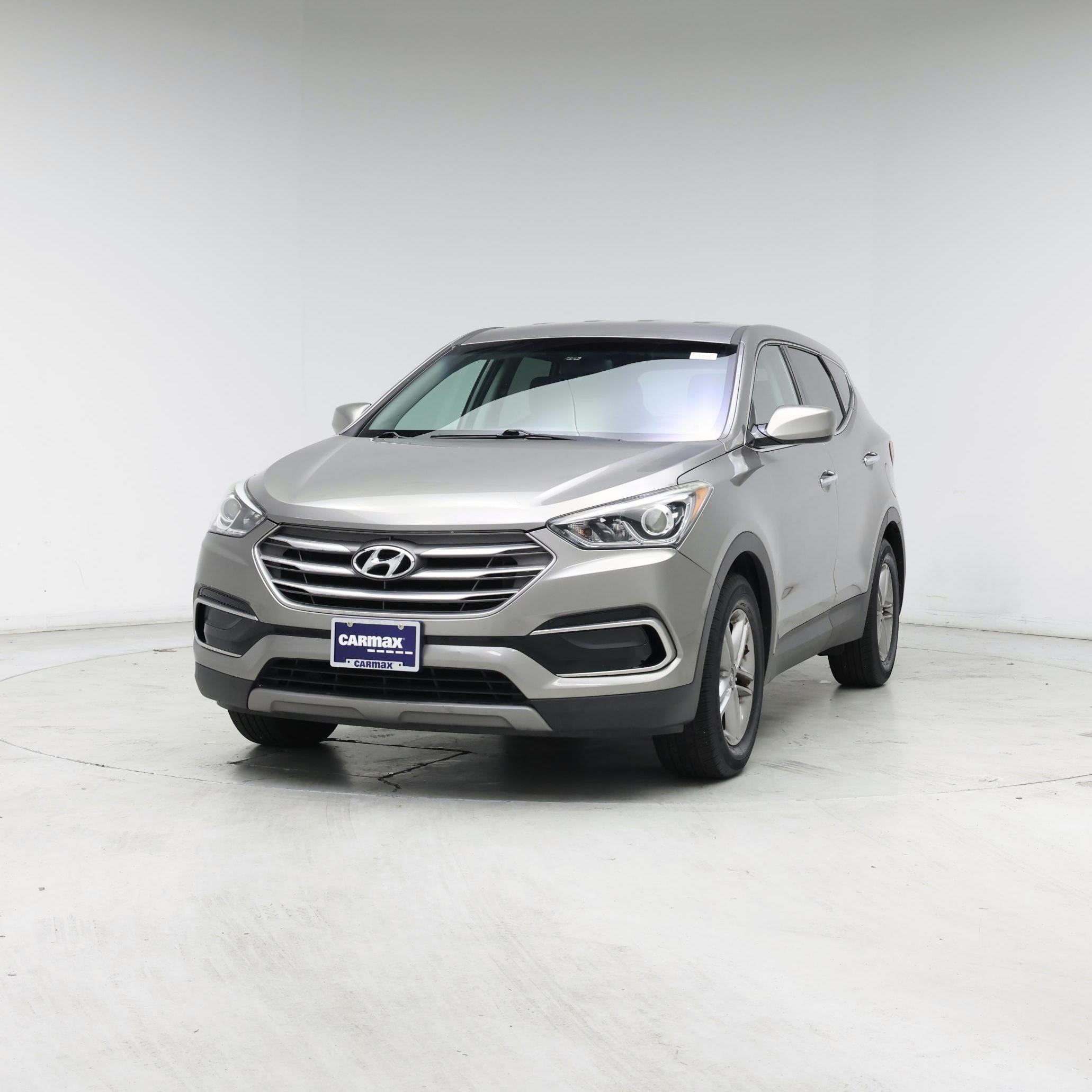 Thumbnail: 2017 Hyundai Santa Fe - 4