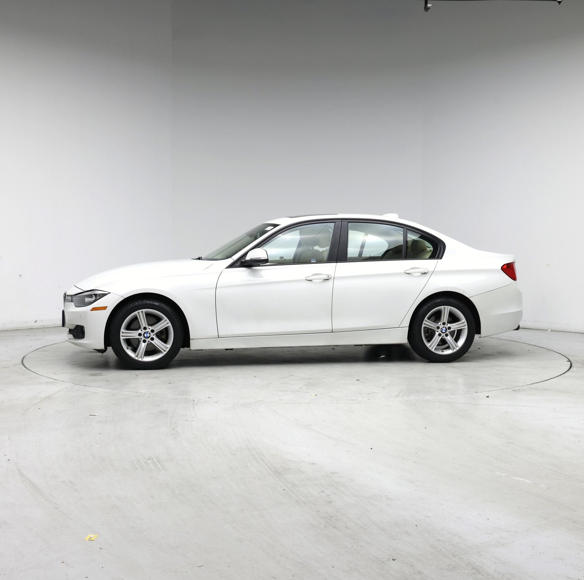 Thumbnail: 2015 BMW 3 Series - 3