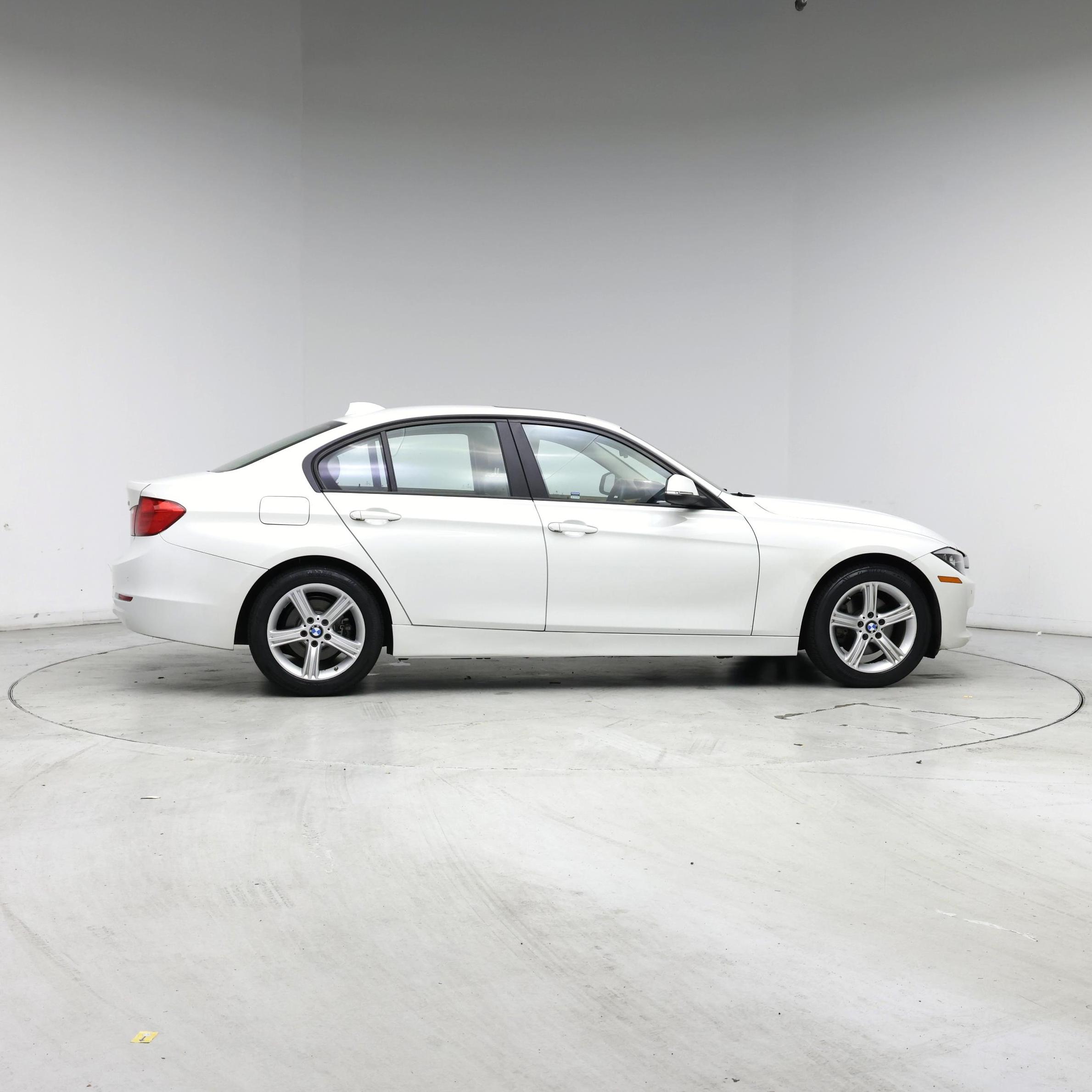 Thumbnail: 2015 BMW 3 Series - 7