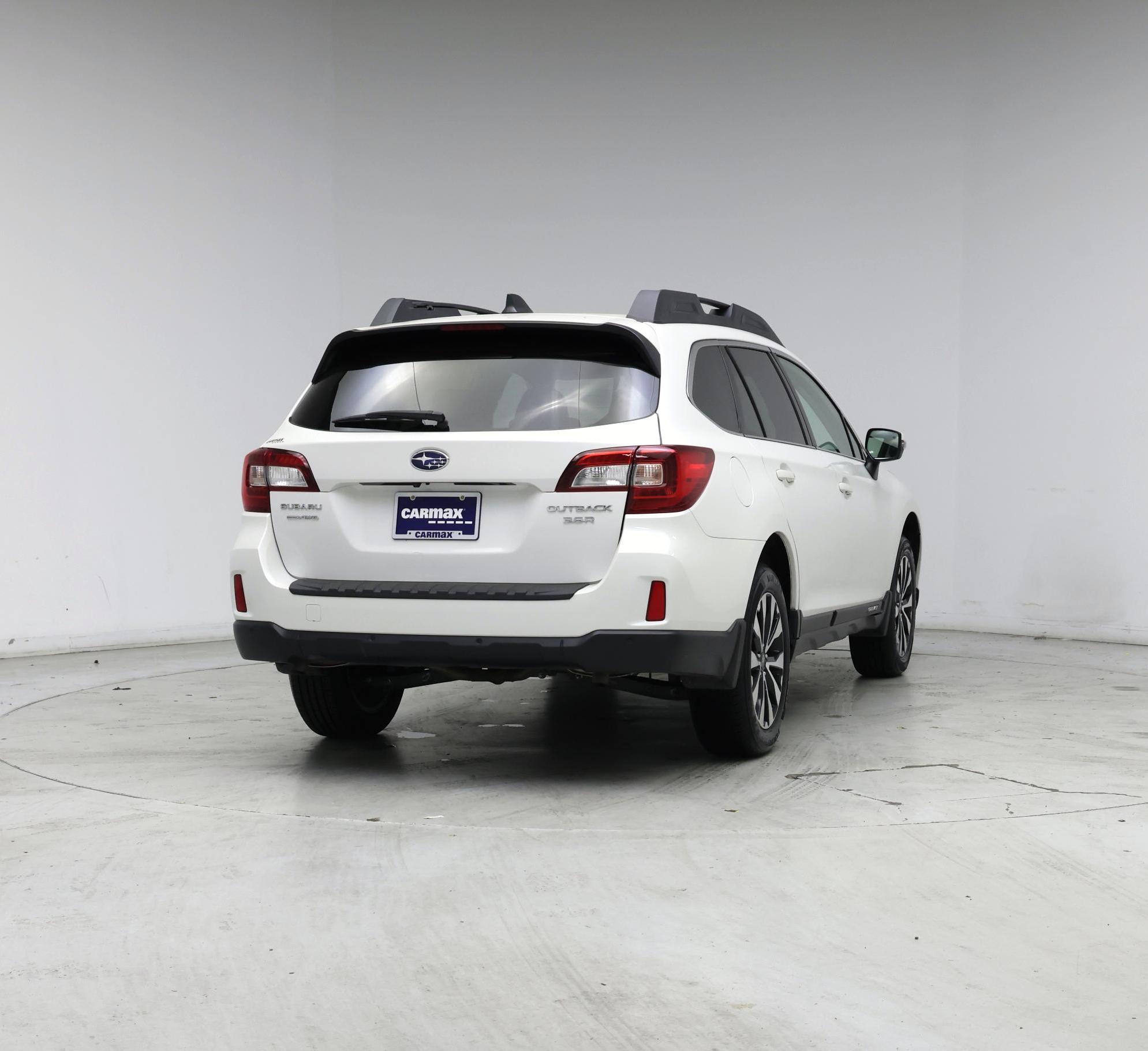 Thumbnail: 2017 Subaru Outback - 8