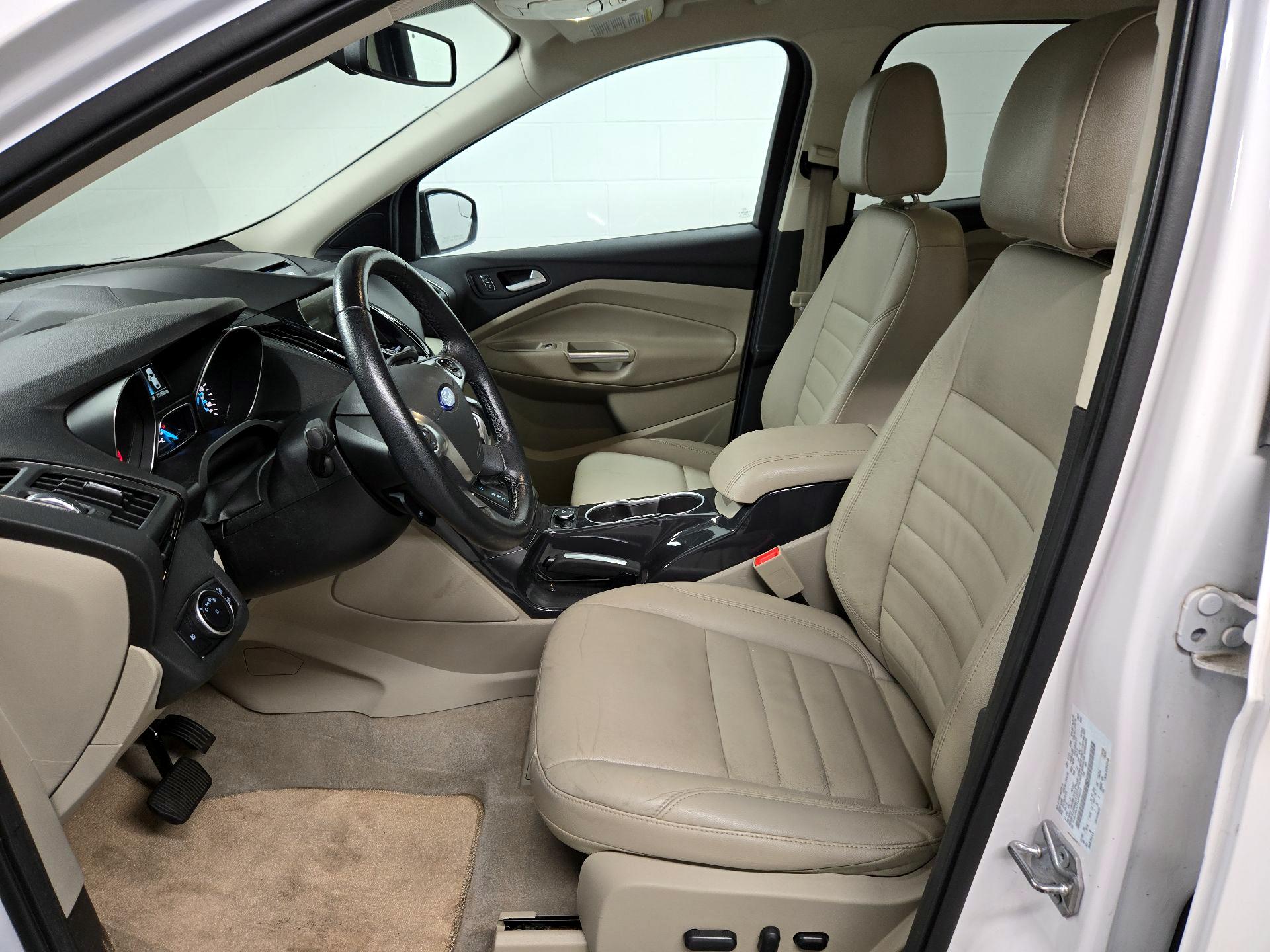 Thumbnail: 2015 Ford Escape - 11