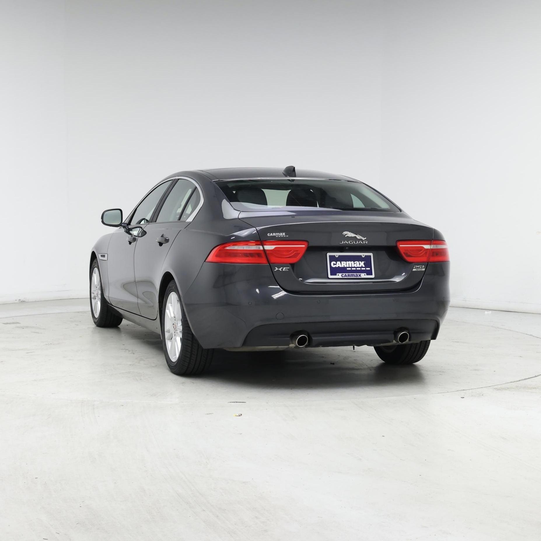Thumbnail: 2018 Jaguar XE - 6