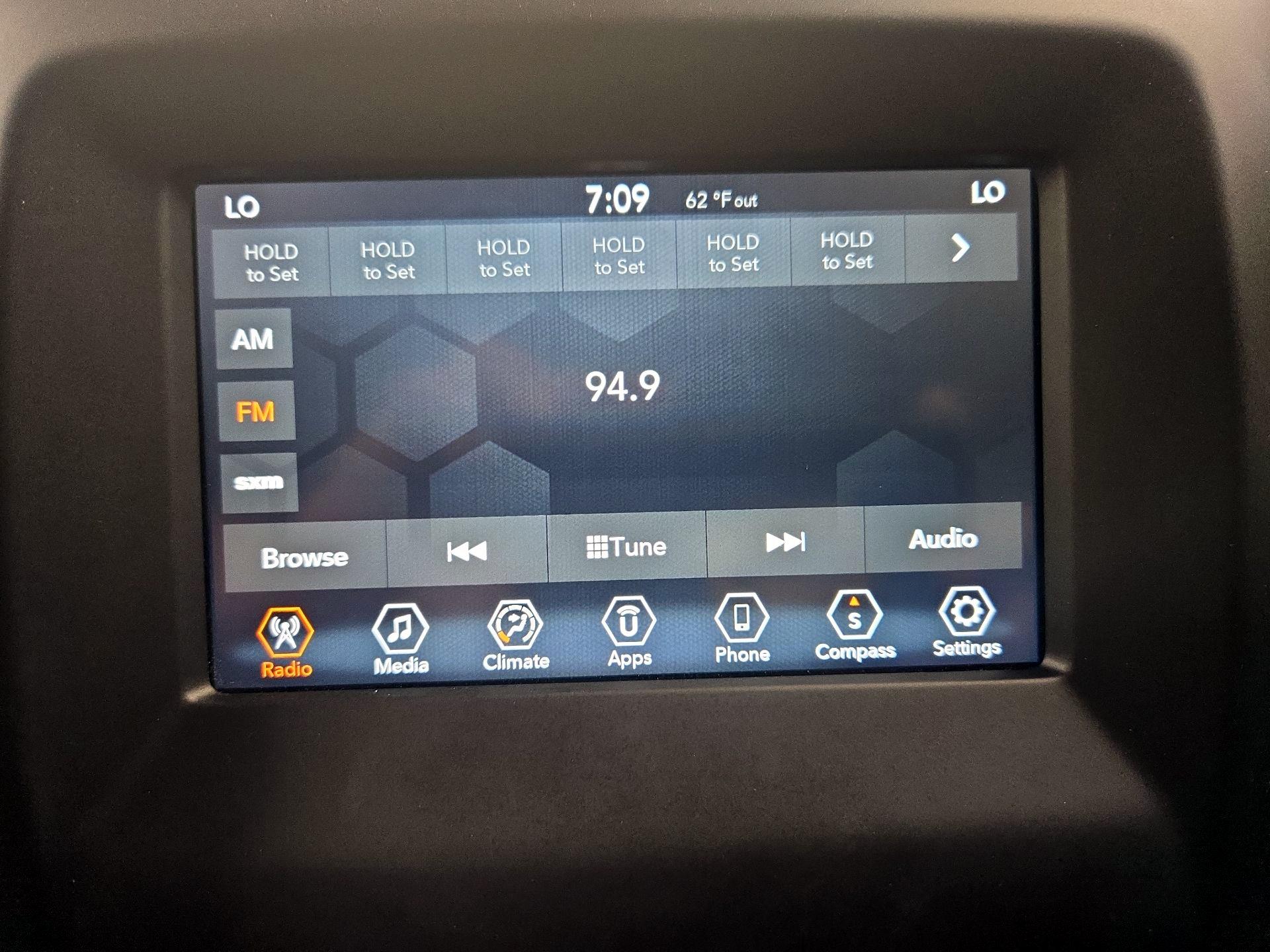 Thumbnail: 2021 Jeep Compass - 15