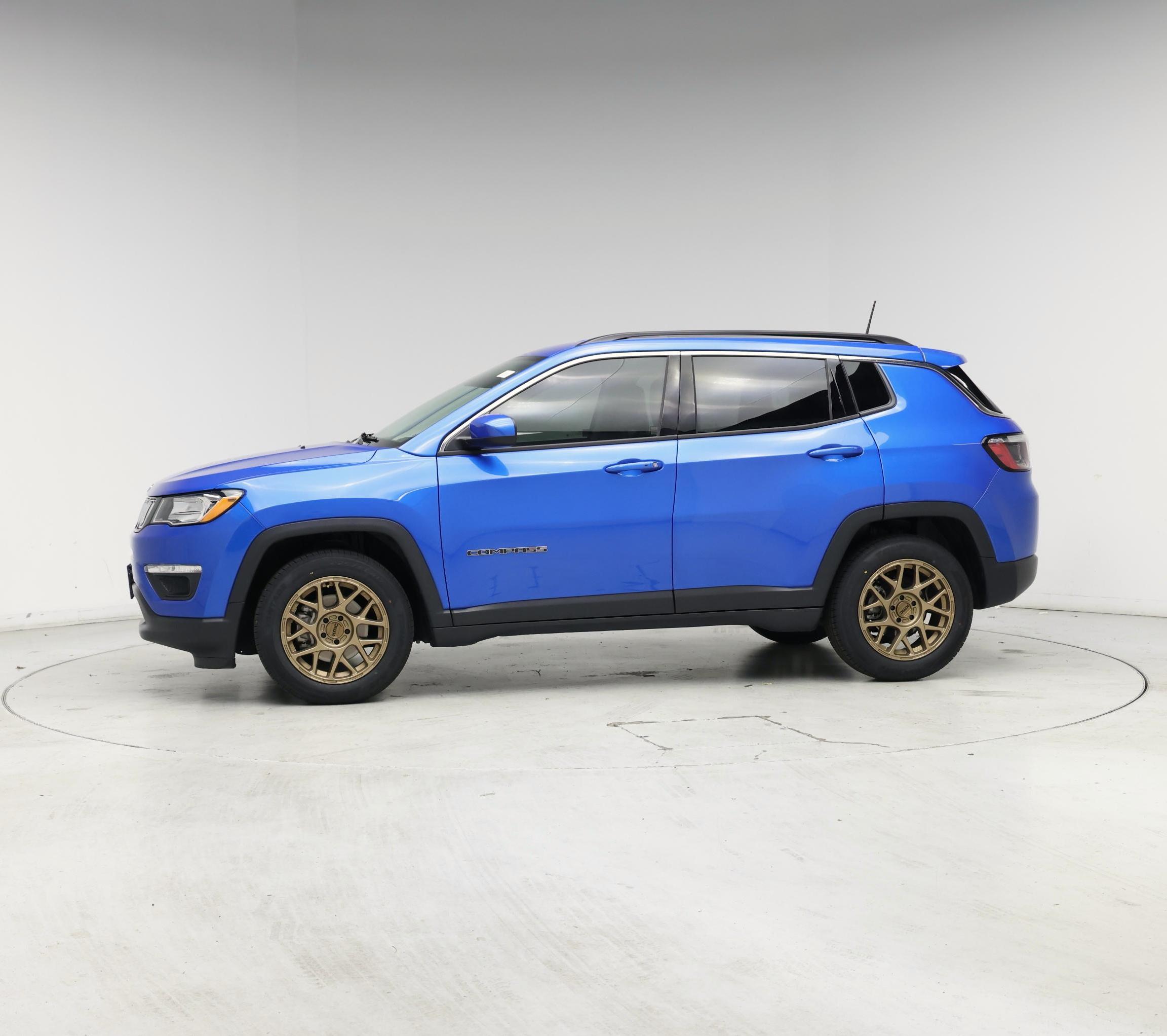 Thumbnail: 2021 Jeep Compass - 3