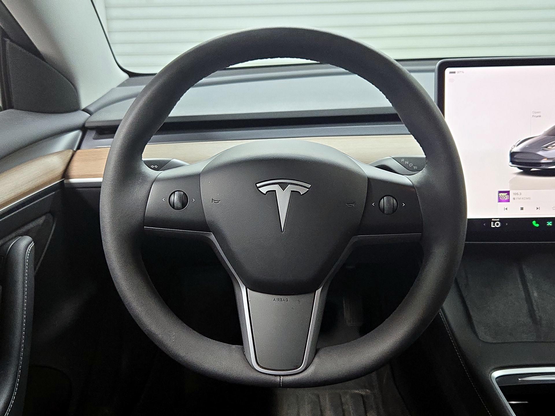 Thumbnail: 2023 Tesla Model 3 - 10