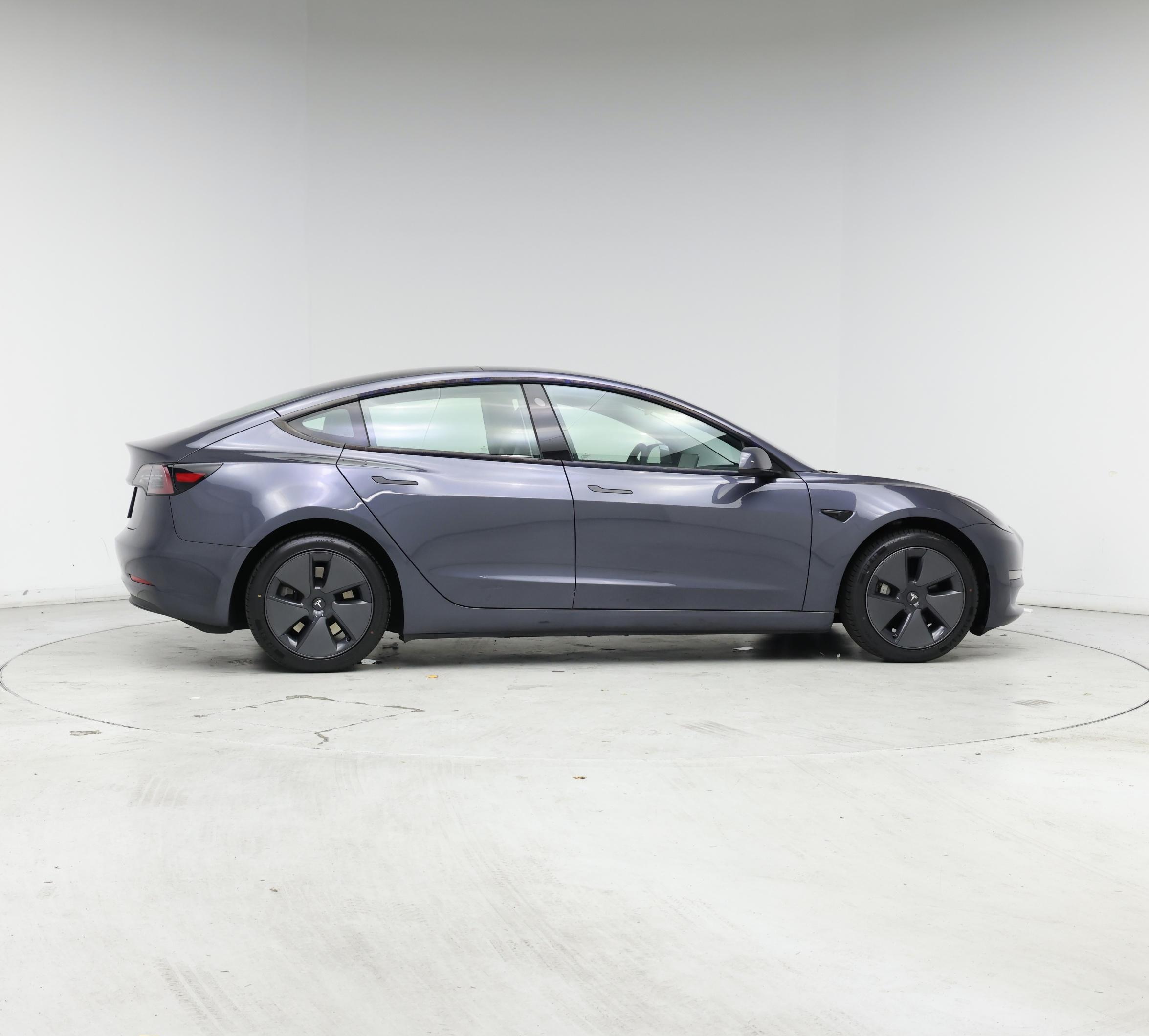 Thumbnail: 2023 Tesla Model 3 - 7