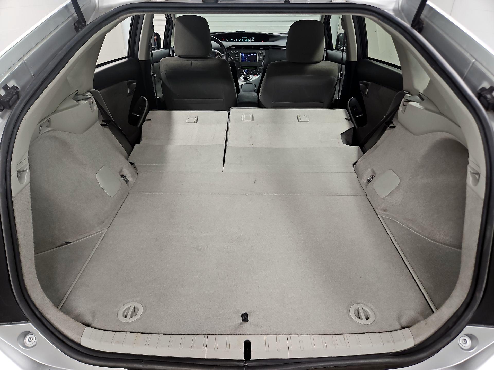 Thumbnail: 2014 Toyota Prius - 20