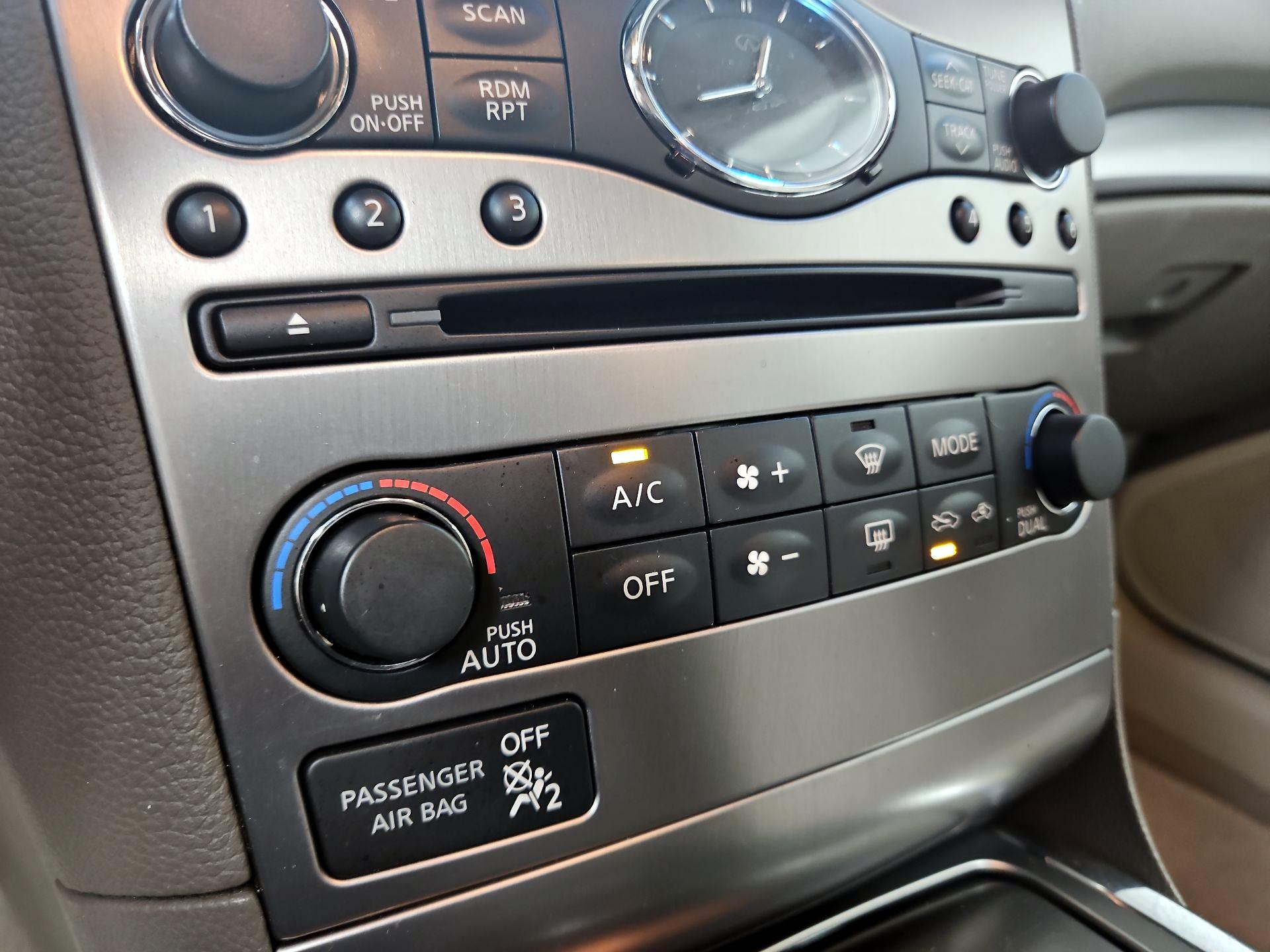 Thumbnail: 2013 INFINITI G37 - 16