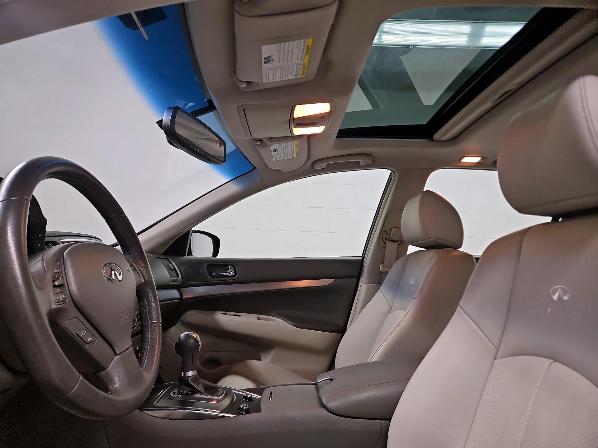 Thumbnail: 2013 INFINITI G37 - 19