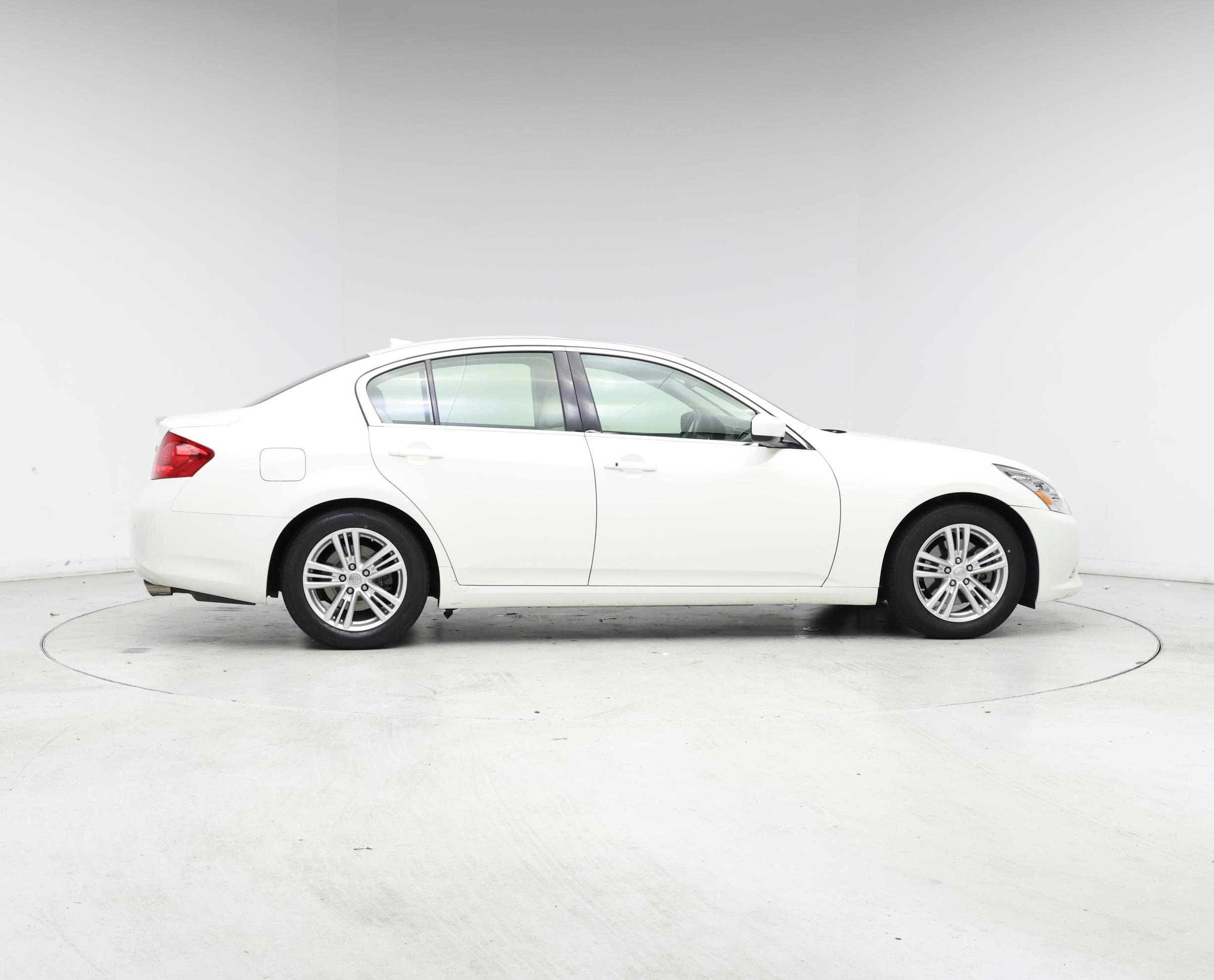Thumbnail: 2013 INFINITI G37 - 7