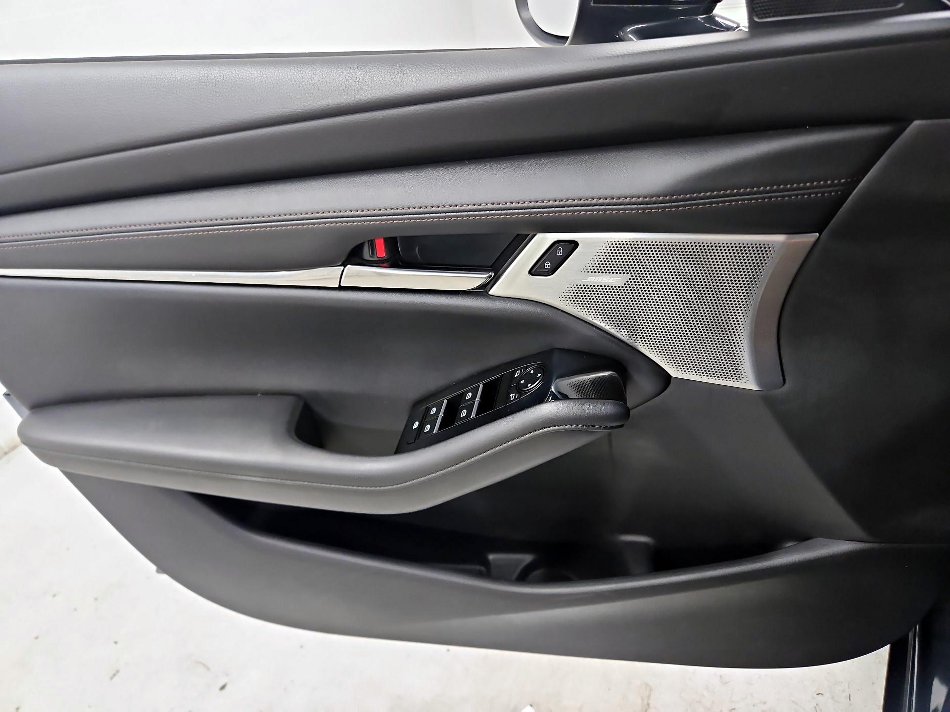 Thumbnail: 2021 Mazda Mazda3 - 12