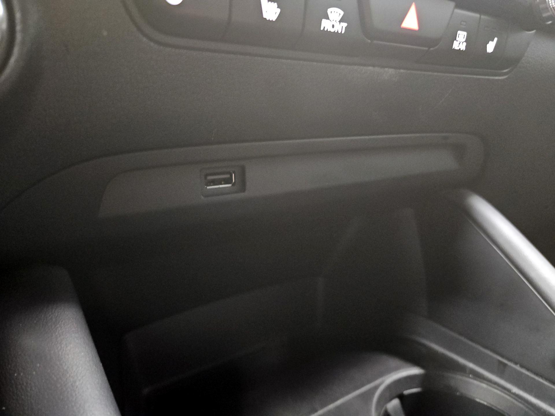 Thumbnail: 2021 Mazda Mazda3 - 18