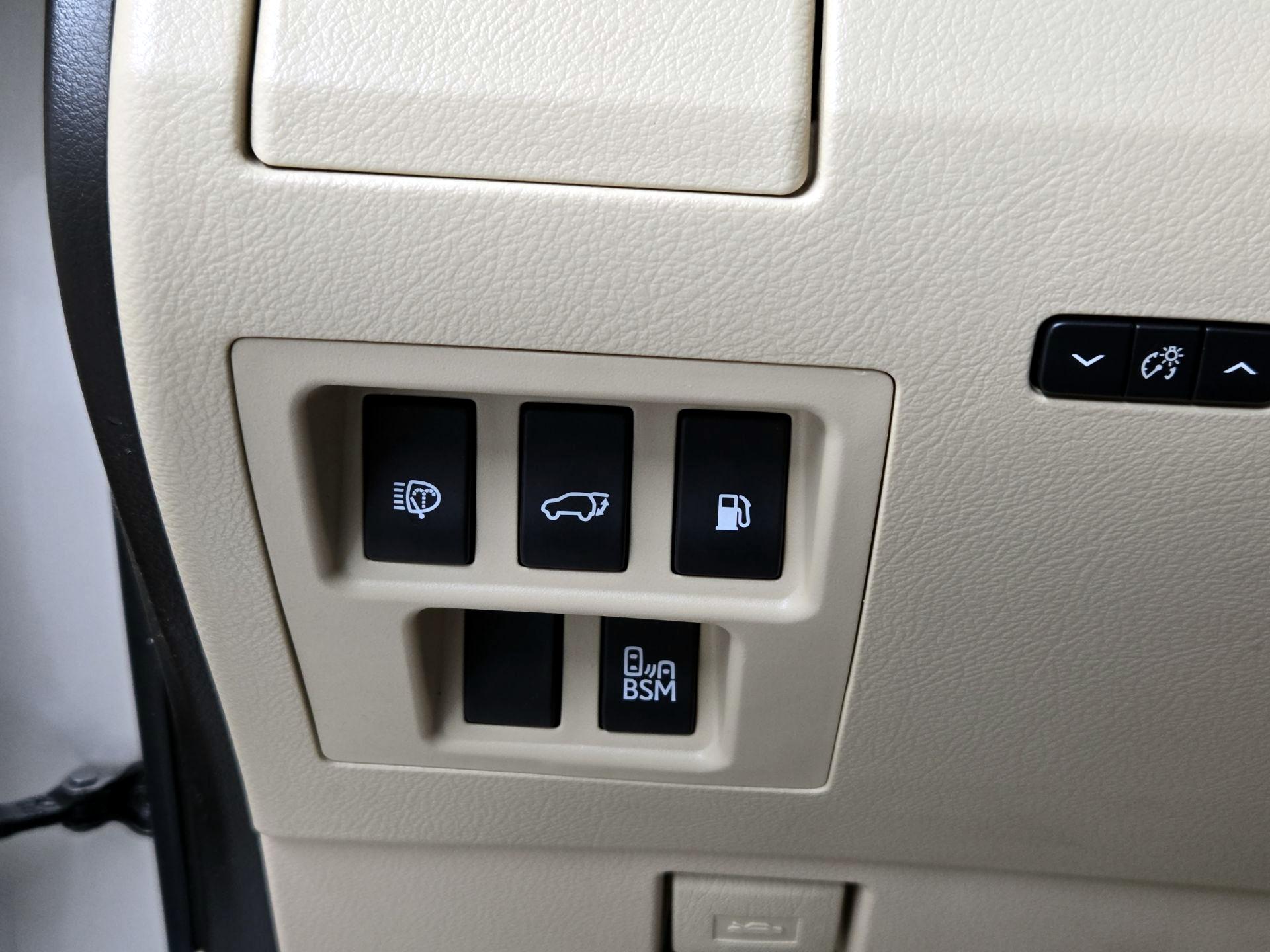 Thumbnail: 2014 Lexus RX - 13