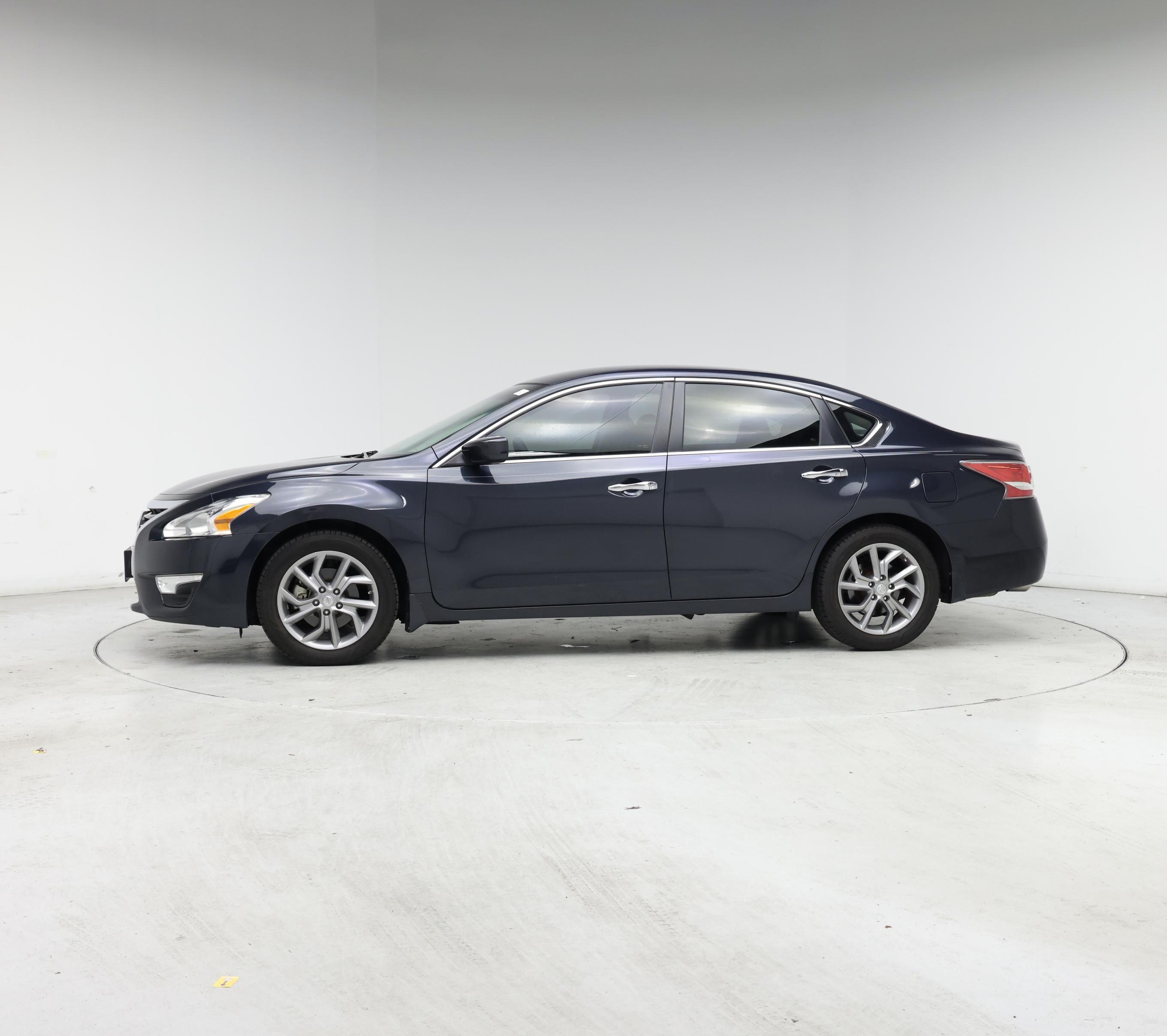 Thumbnail: 2015 Nissan Altima - 3