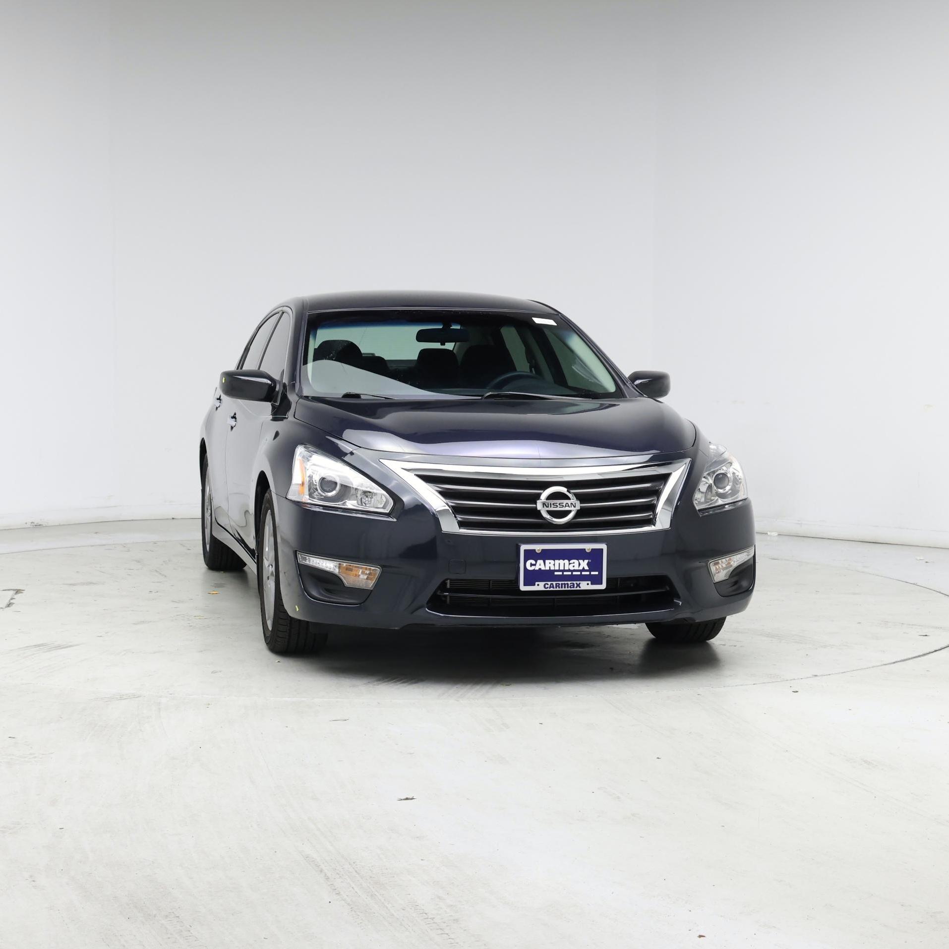 Thumbnail: 2015 Nissan Altima - 5
