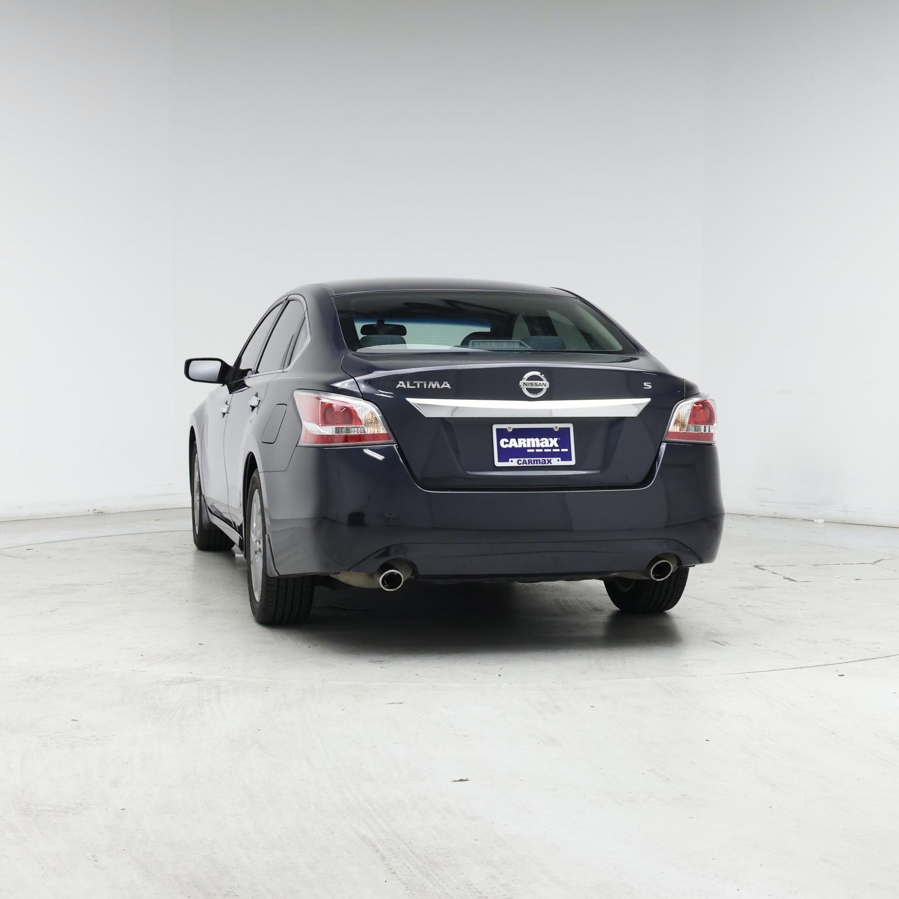 Thumbnail: 2015 Nissan Altima - 6