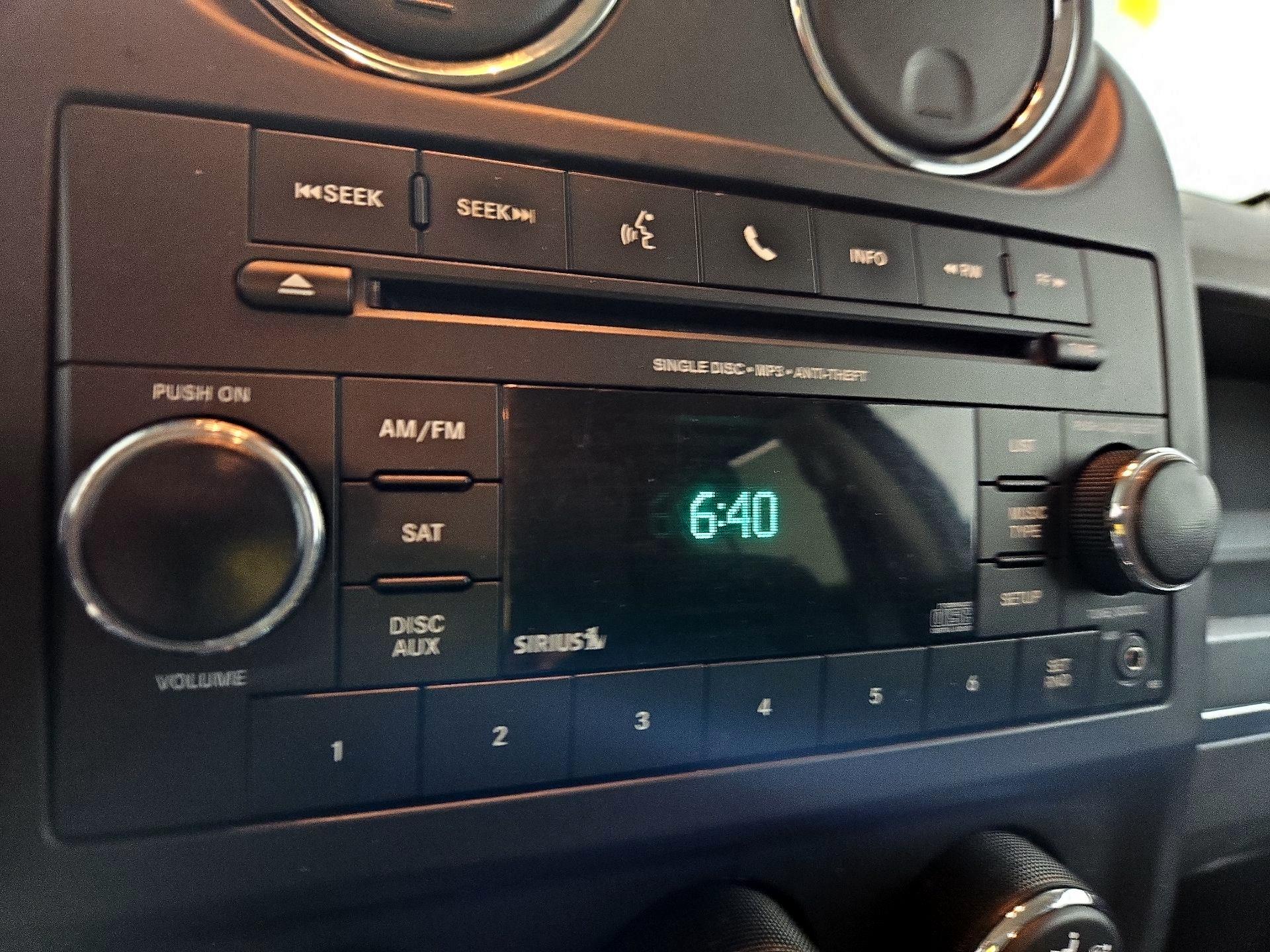 Thumbnail: 2014 Jeep Patriot - 13