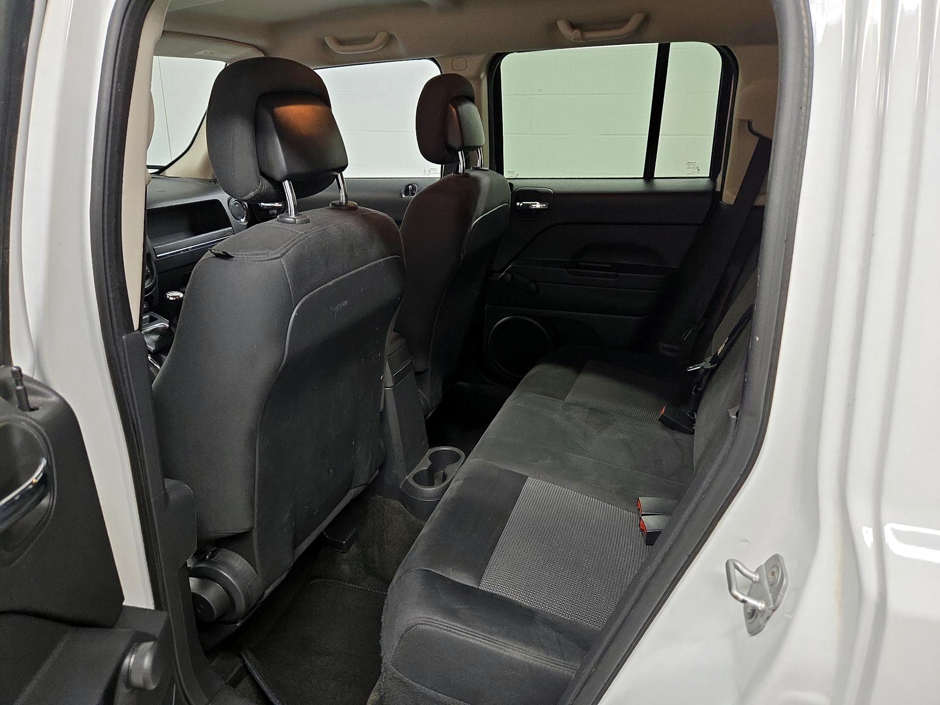 Thumbnail: 2014 Jeep Patriot - 17