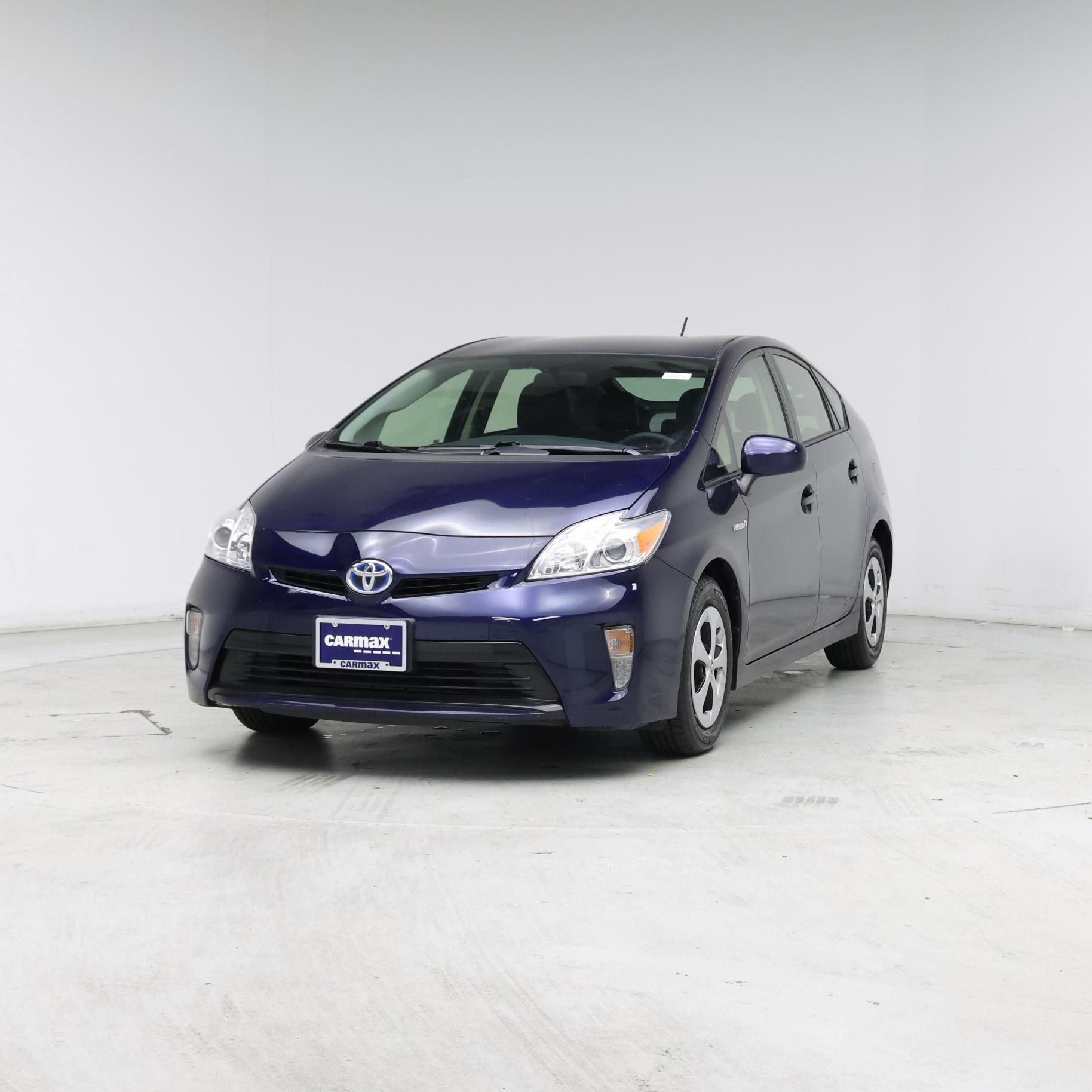 Thumbnail: 2015 Toyota Prius - 4