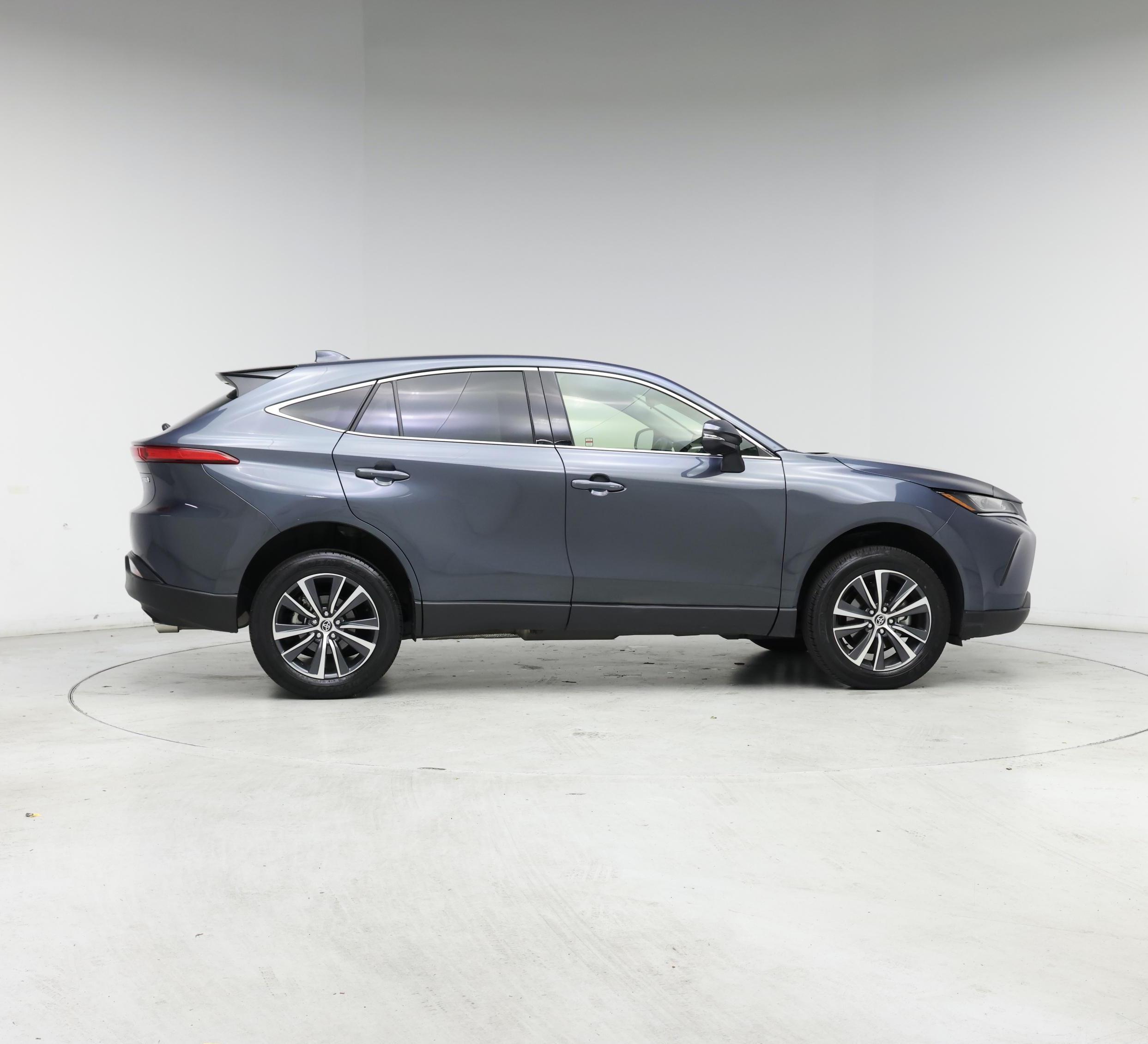Thumbnail: 2022 Toyota Venza - 7
