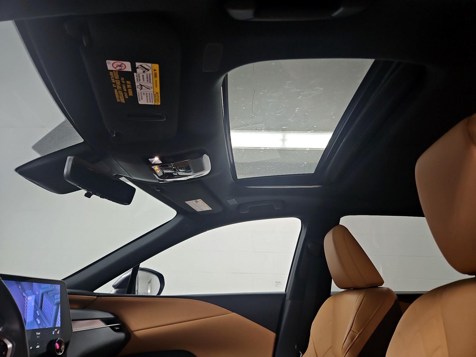 Thumbnail: 2023 Lexus RX - 19