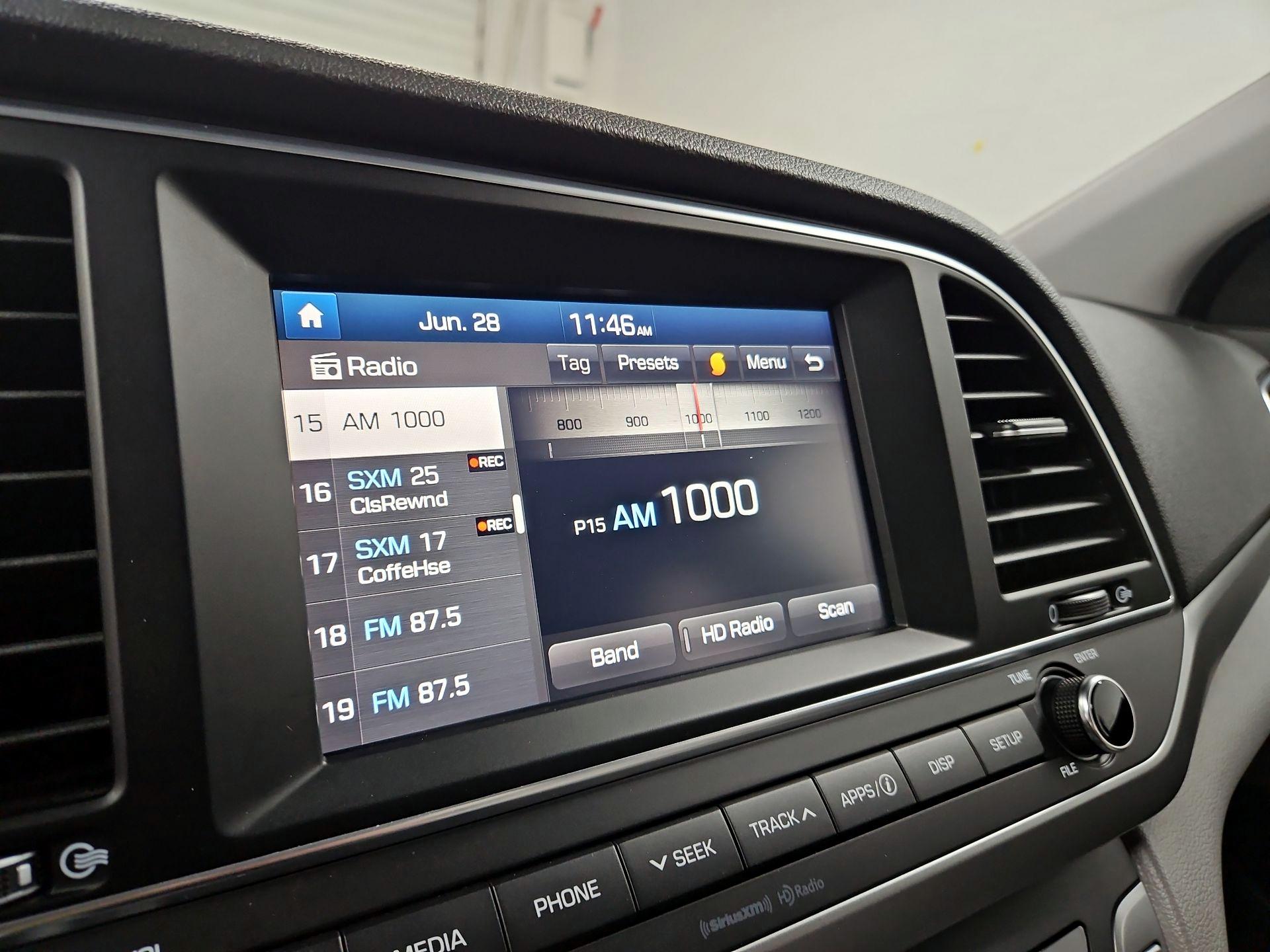 Thumbnail: 2018 Hyundai Elantra - 15