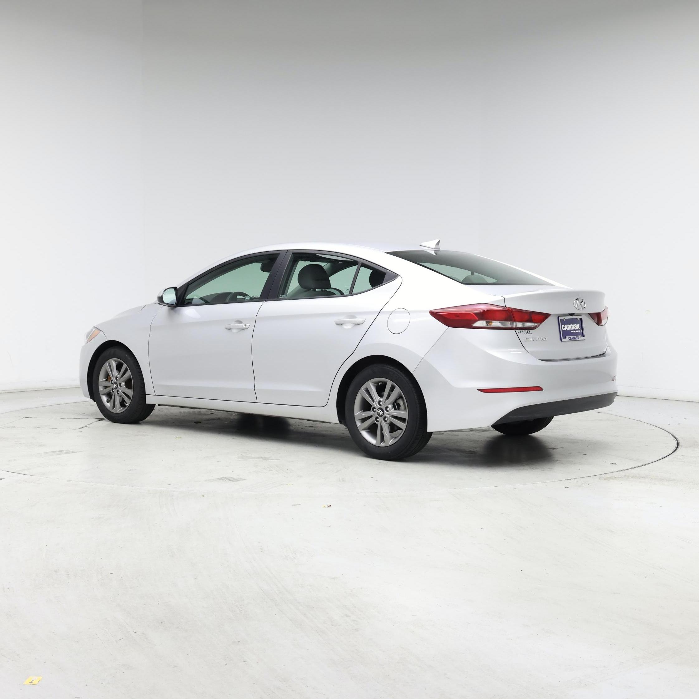 Thumbnail: 2018 Hyundai Elantra - 2