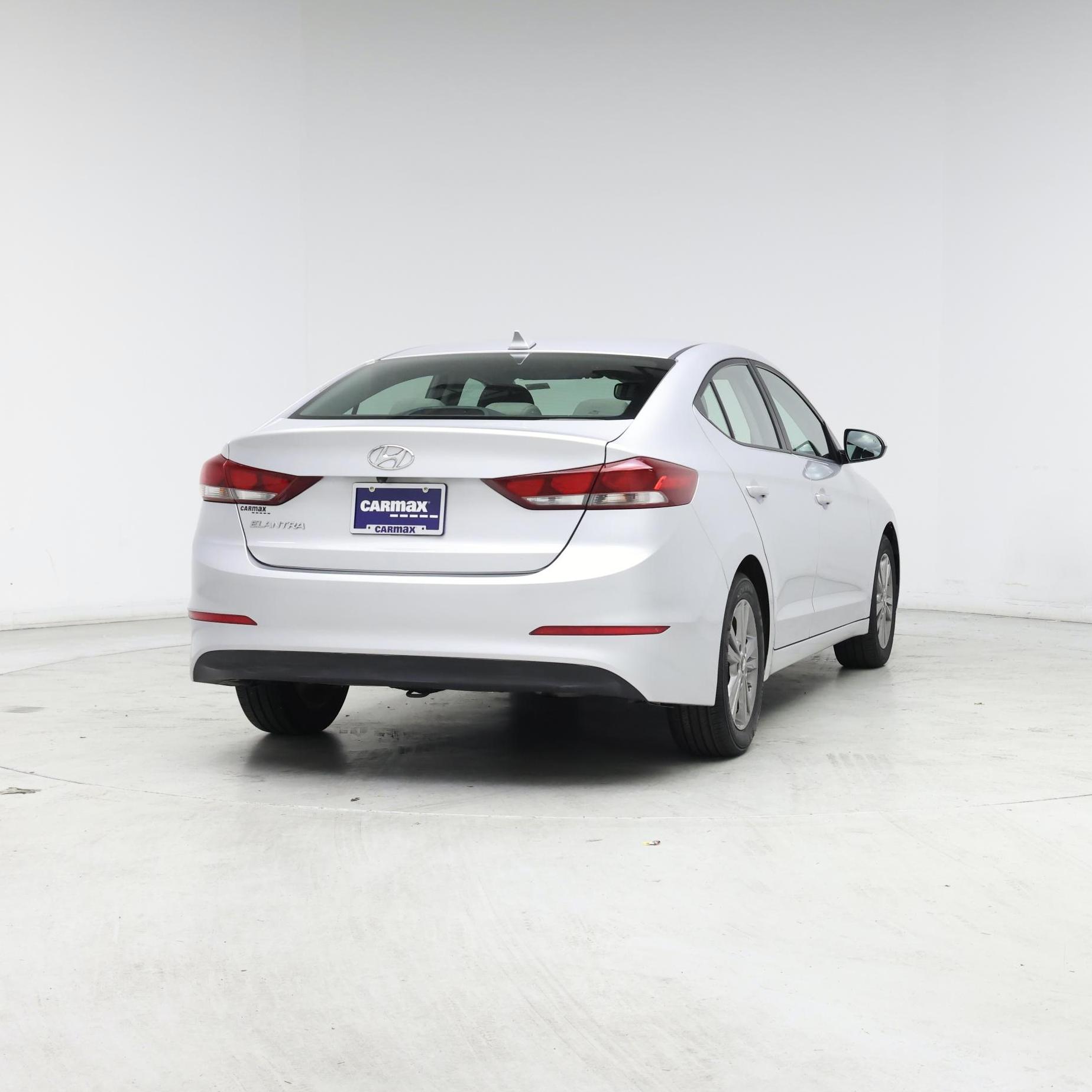 Thumbnail: 2018 Hyundai Elantra - 8