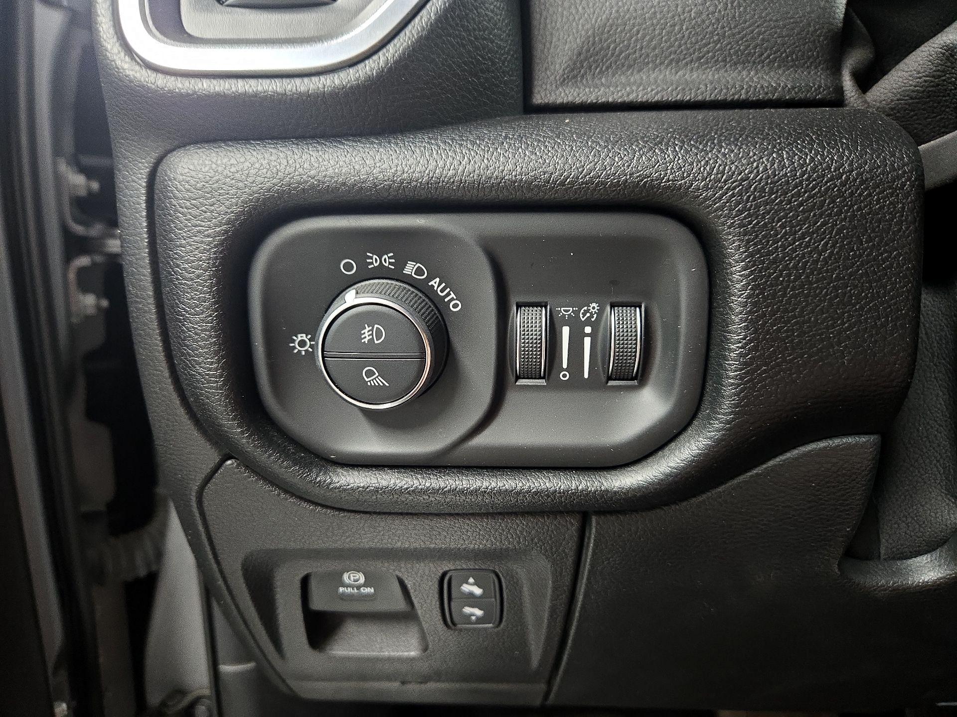 Thumbnail: 2021 RAM 1500 - 13