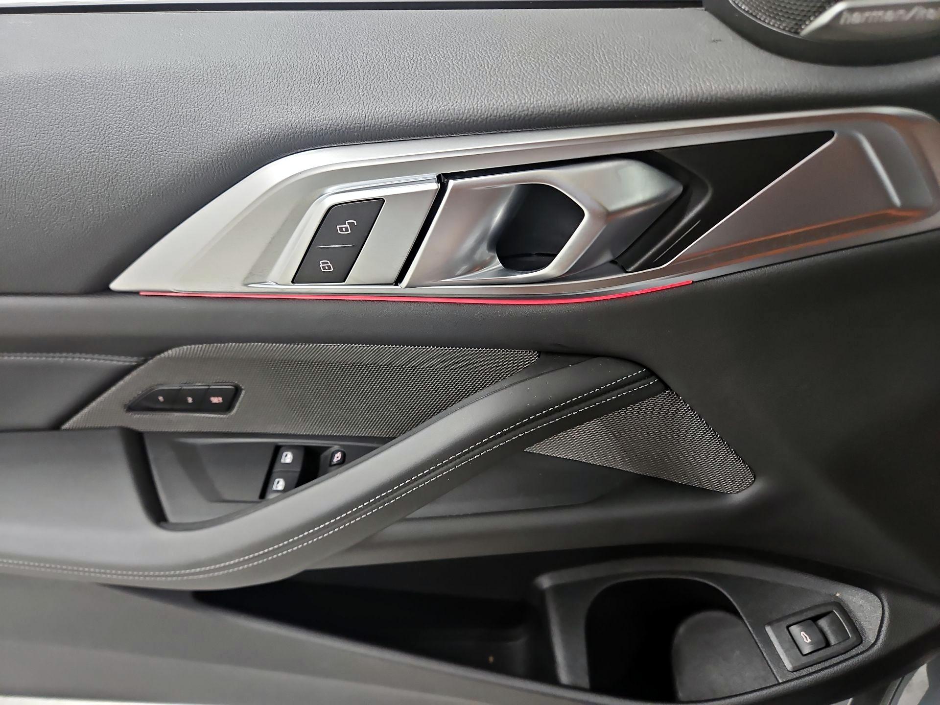 Thumbnail: 2025 BMW M4 - 12