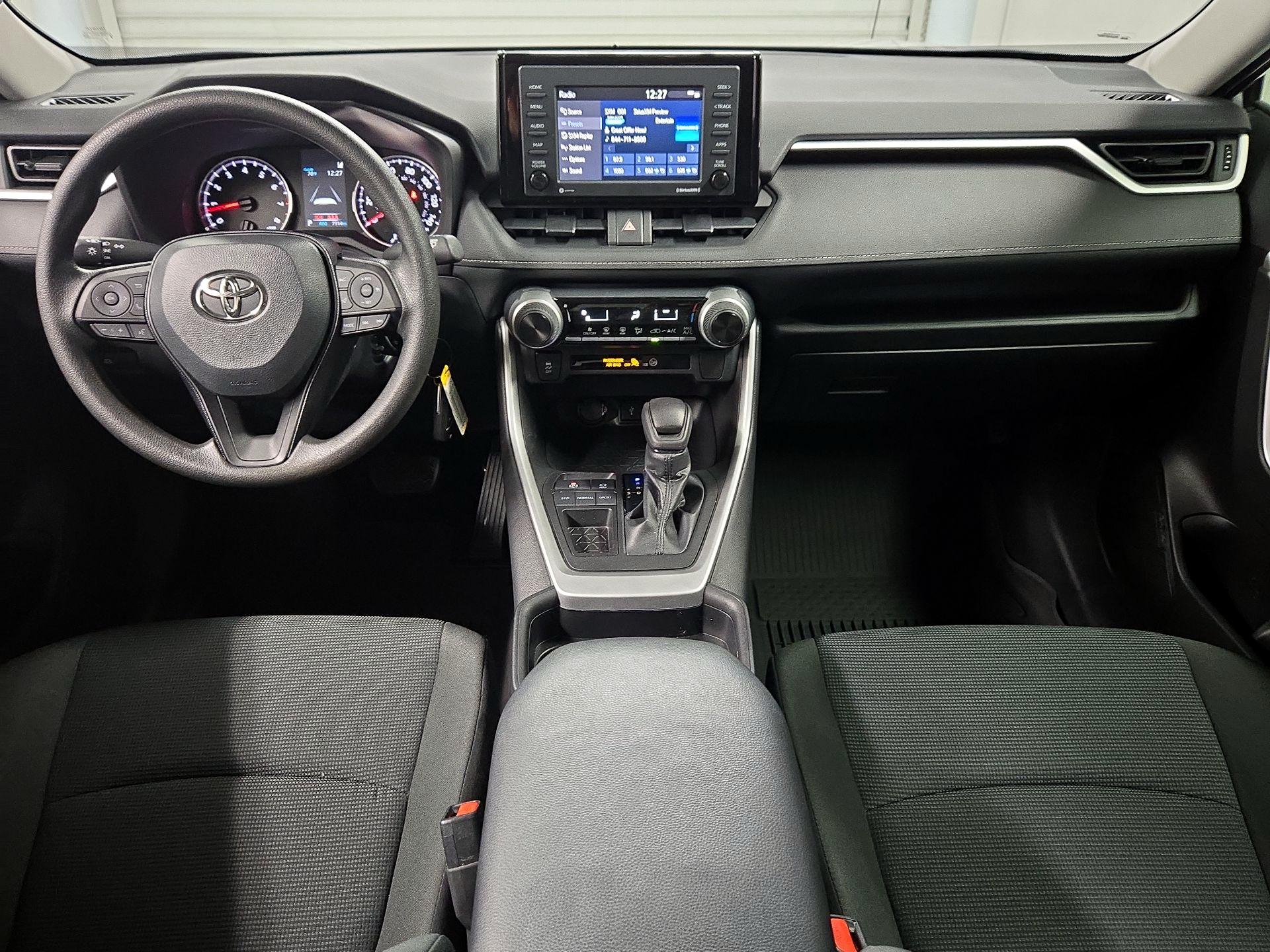 Thumbnail: 2021 Toyota RAV4 - 9