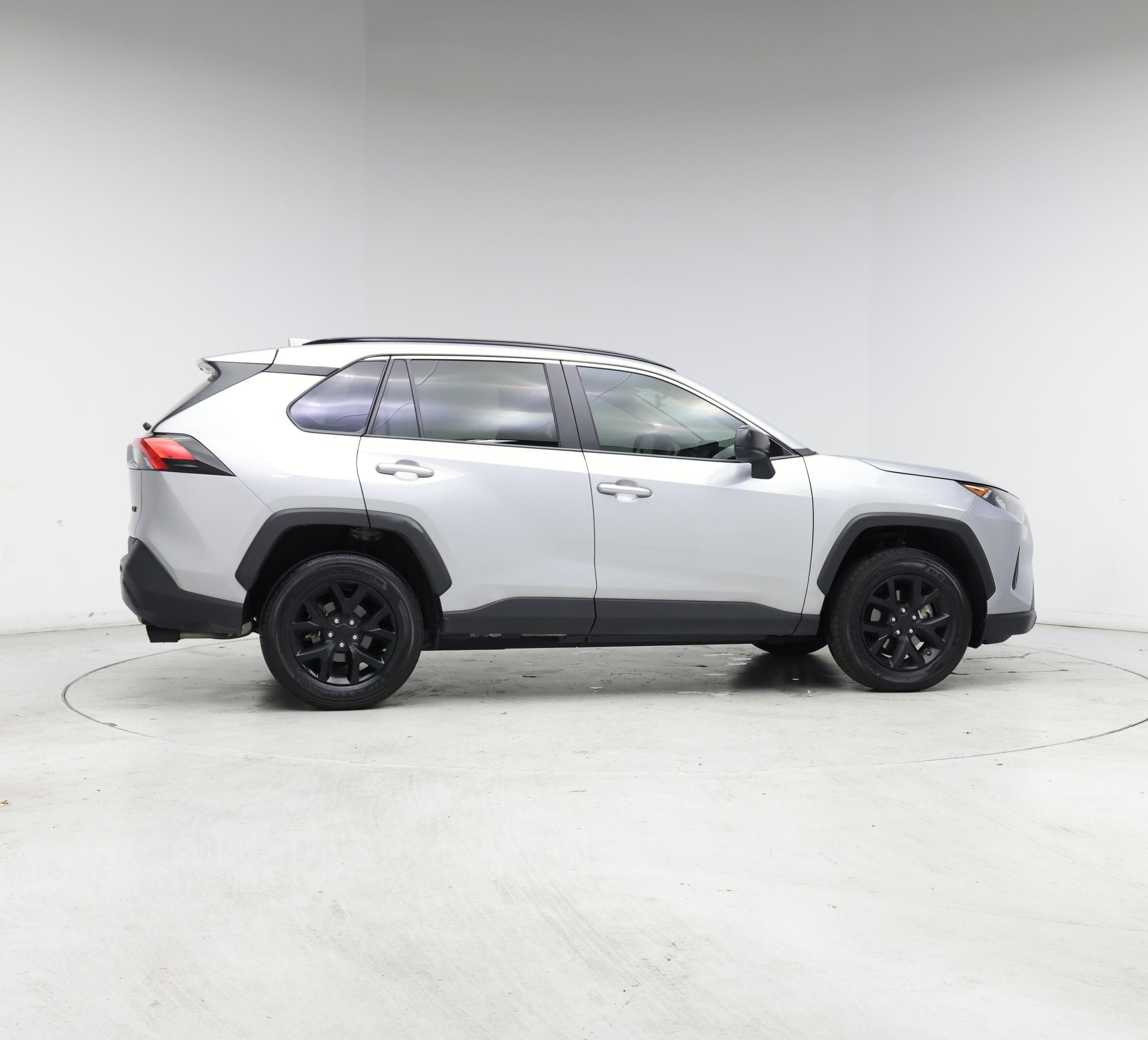 Thumbnail: 2021 Toyota RAV4 - 7