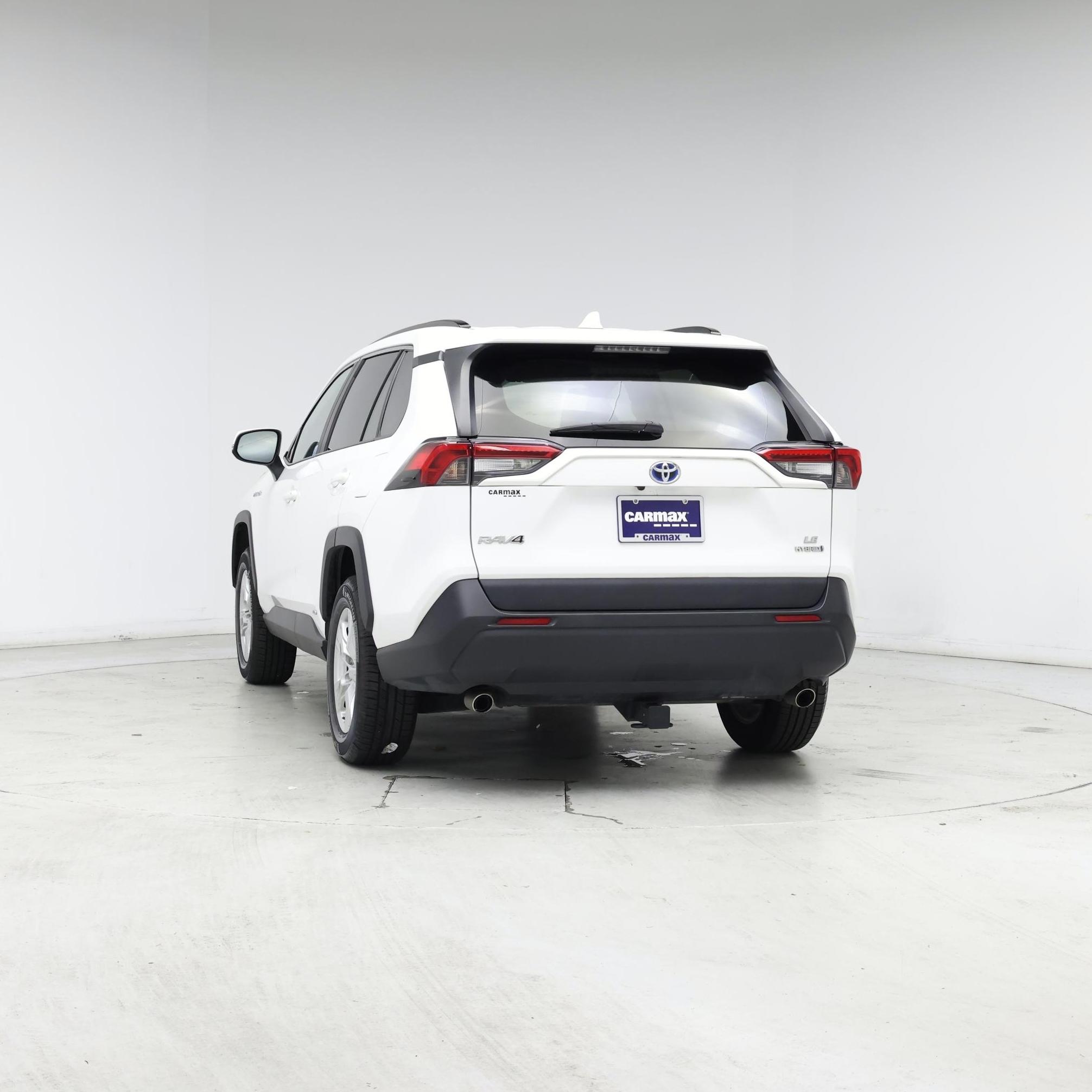Thumbnail: 2019 Toyota RAV4 - 6