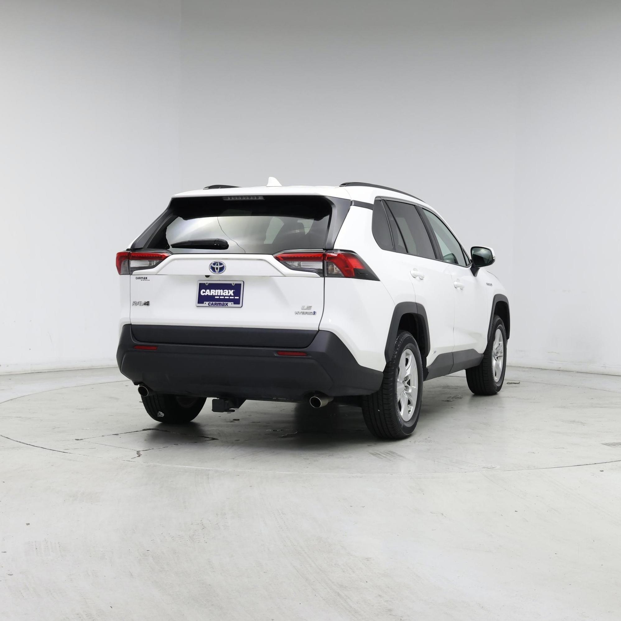 Thumbnail: 2019 Toyota RAV4 - 8