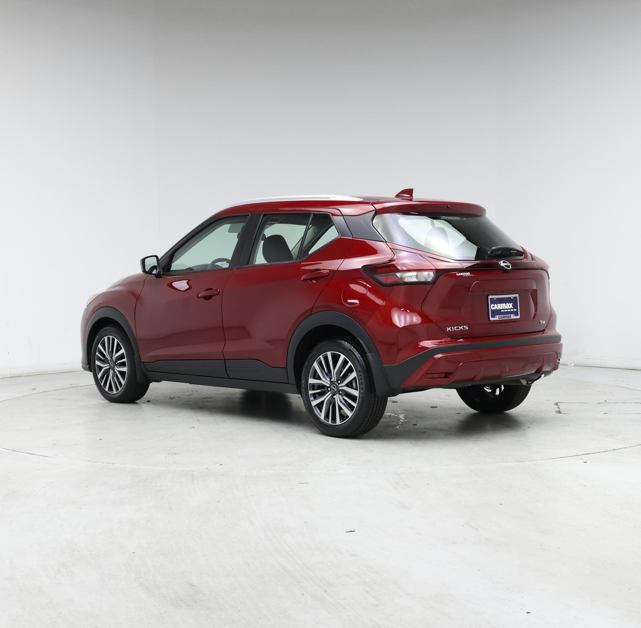 Thumbnail: 2023 Nissan Kicks - 2