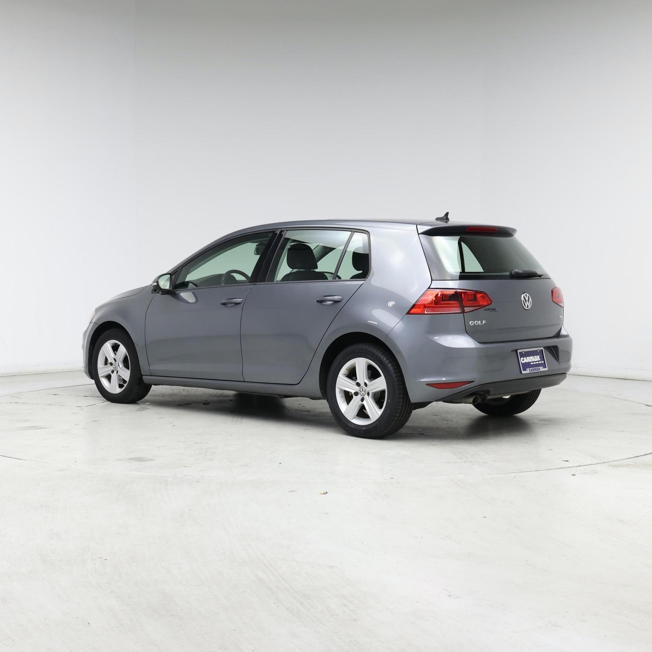 Thumbnail: 2017 Volkswagen Golf - 2