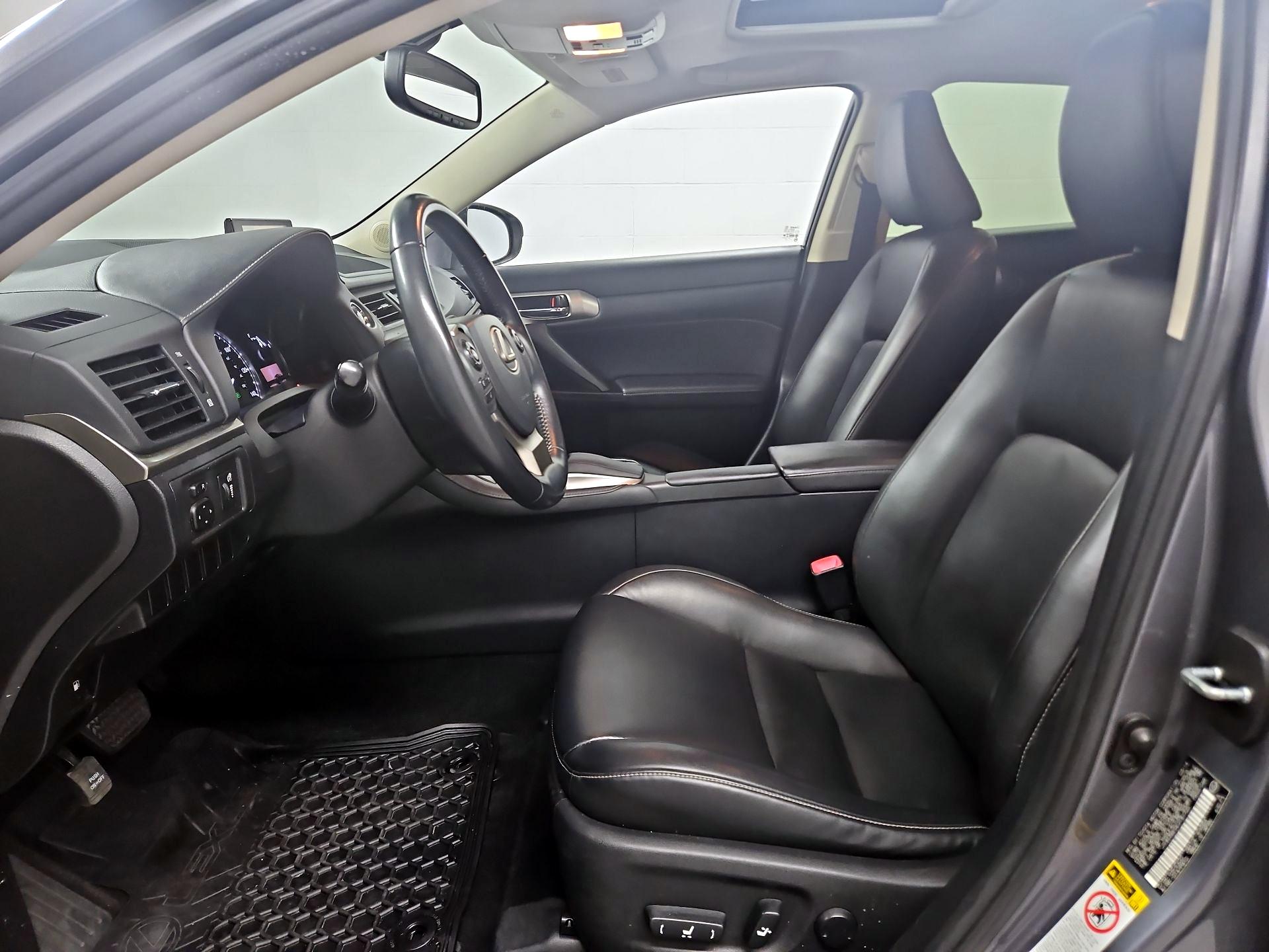 Thumbnail: 2014 Lexus CT - 11
