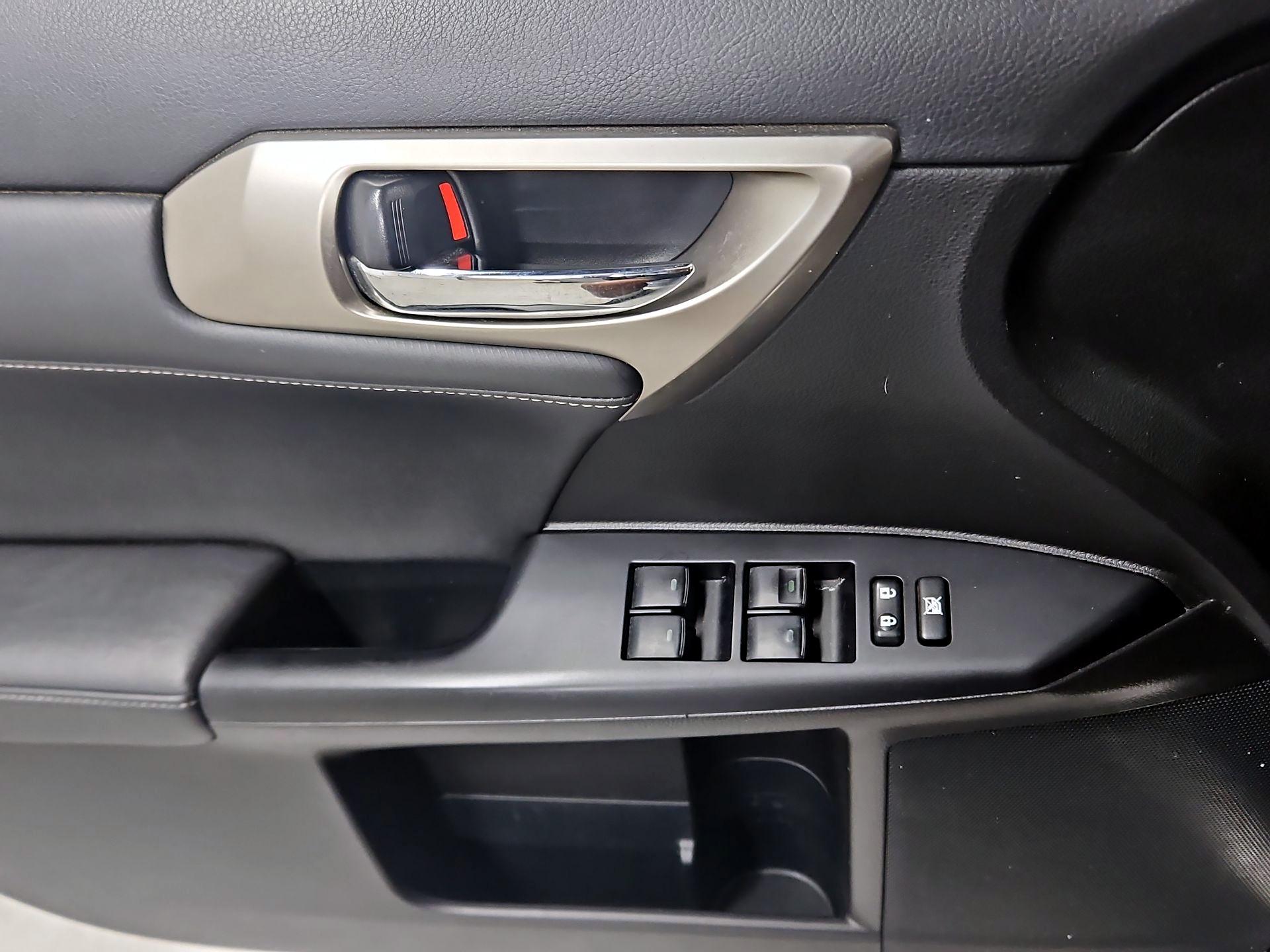 Thumbnail: 2014 Lexus CT - 12