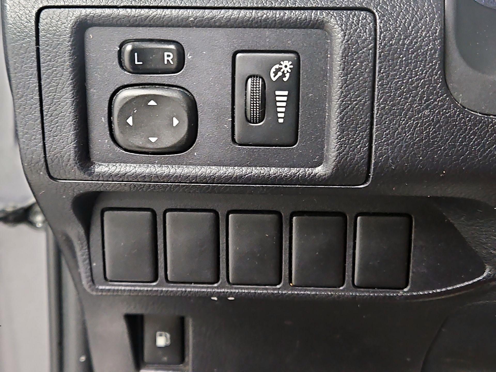 Thumbnail: 2014 Lexus CT - 13