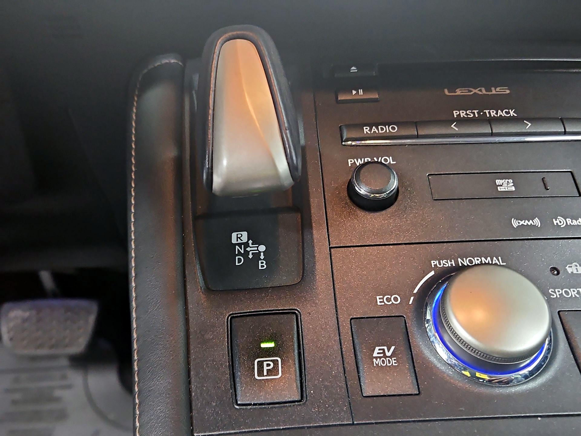 Thumbnail: 2014 Lexus CT - 18