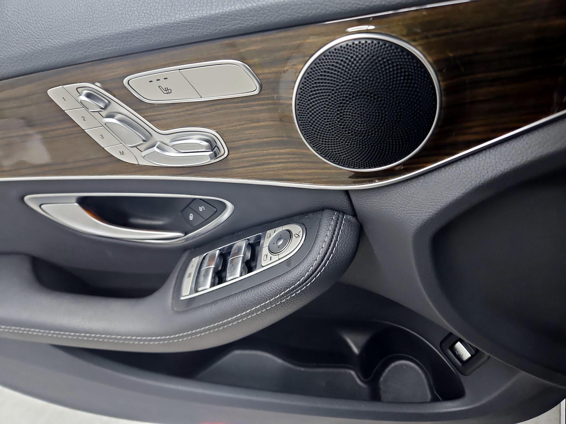 Thumbnail: 2019 Mercedes-Benz C-Class - 12