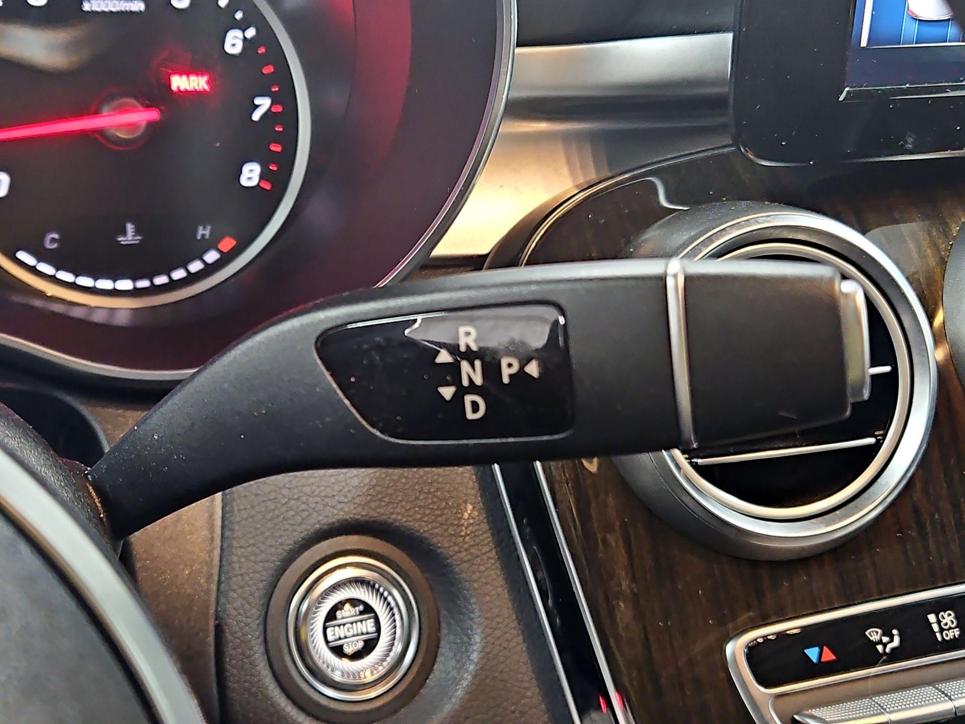 Thumbnail: 2019 Mercedes-Benz C-Class - 17