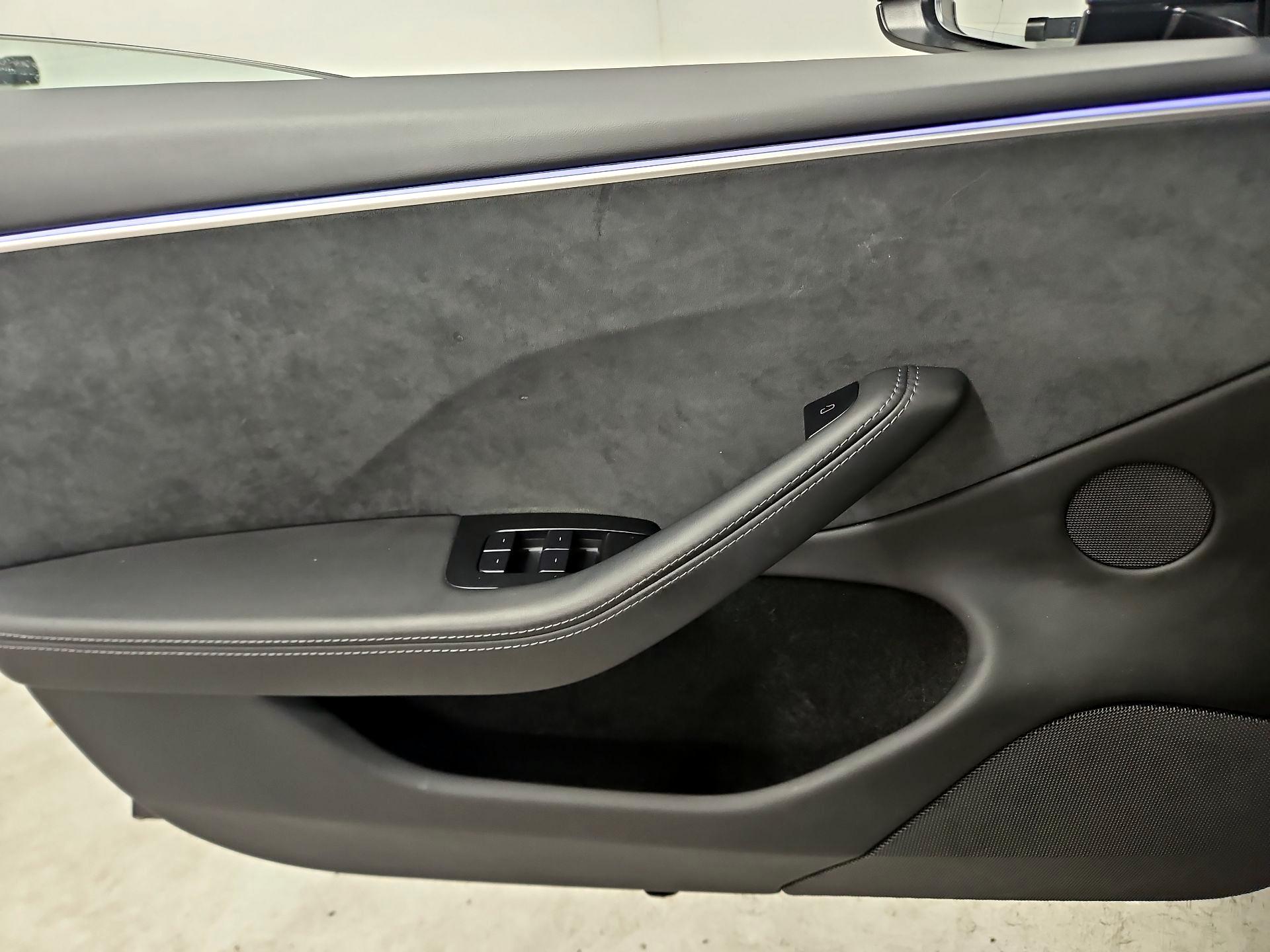 Thumbnail: 2024 Tesla Model 3 - 12
